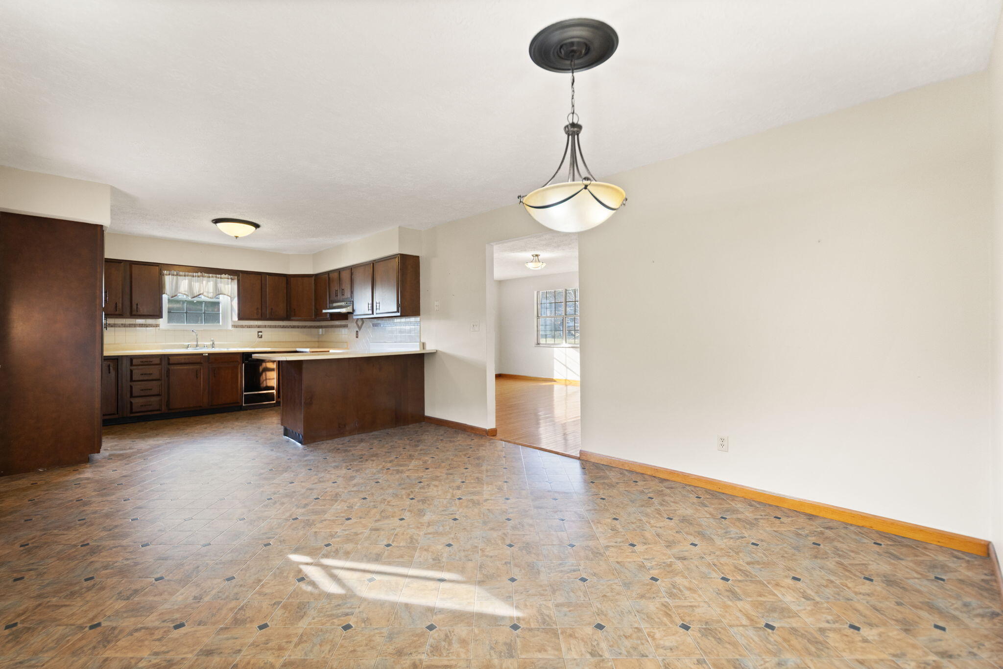 Campton, Kentucky 41301, United States, 3 Bedrooms Bedrooms, ,1 BathroomBathrooms,Residential,Active,239919