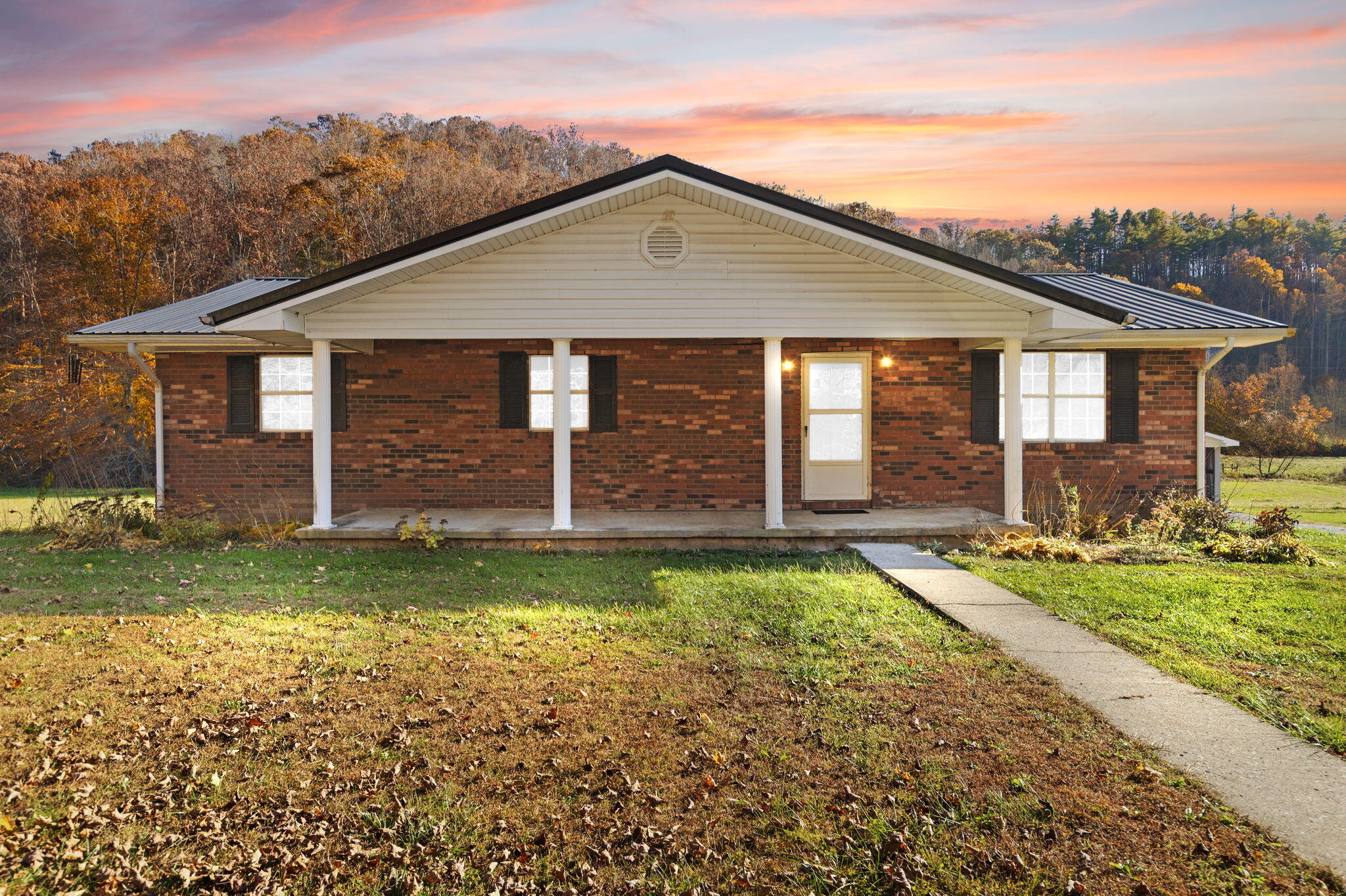 Campton, Kentucky 41301, United States, 3 Bedrooms Bedrooms, ,1 BathroomBathrooms,Residential,Active,239919