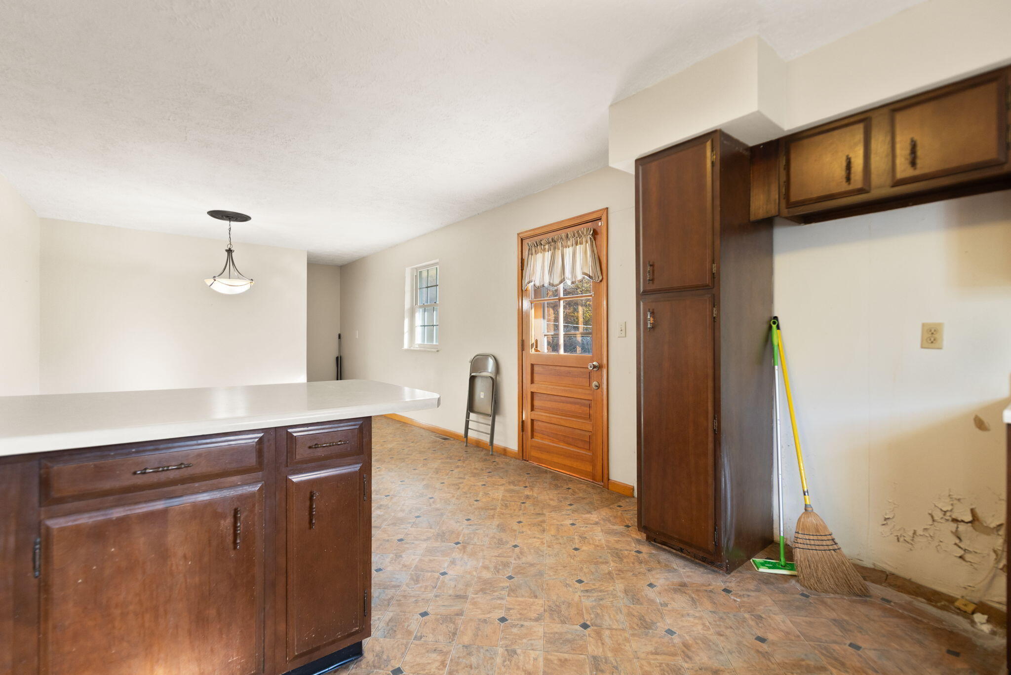 Campton, Kentucky 41301, United States, 3 Bedrooms Bedrooms, ,1 BathroomBathrooms,Residential,Active,239919