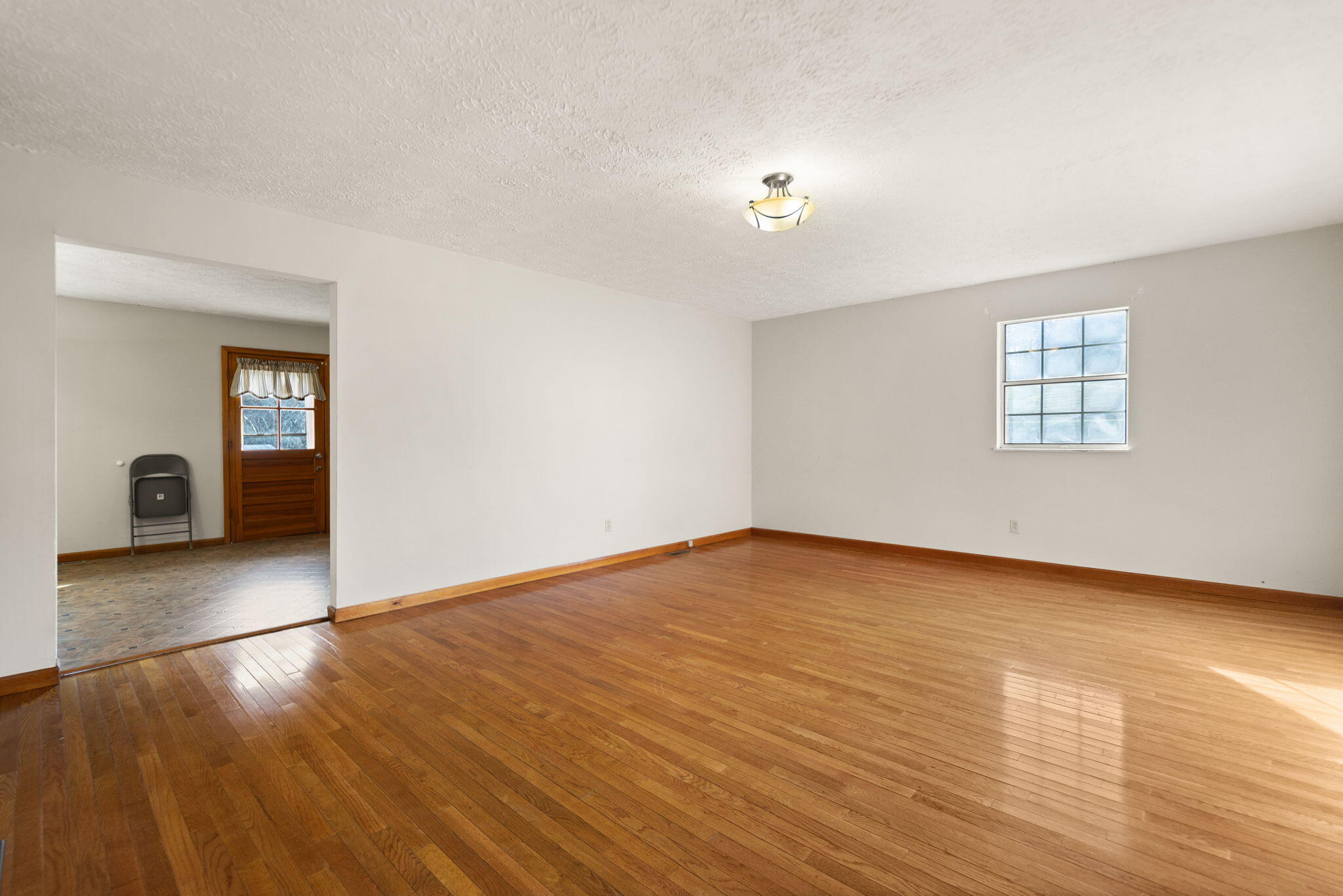 Campton, Kentucky 41301, United States, 3 Bedrooms Bedrooms, ,1 BathroomBathrooms,Residential,Active,239919