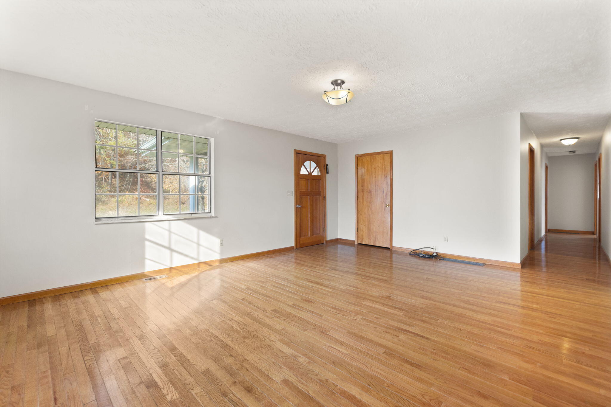 Campton, Kentucky 41301, United States, 3 Bedrooms Bedrooms, ,1 BathroomBathrooms,Residential,Active,239919