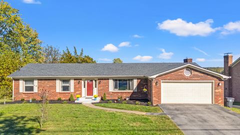 Photo of 224 Walnut Hill Drive, Richmond, KY 40475 (MLS # 25503607)