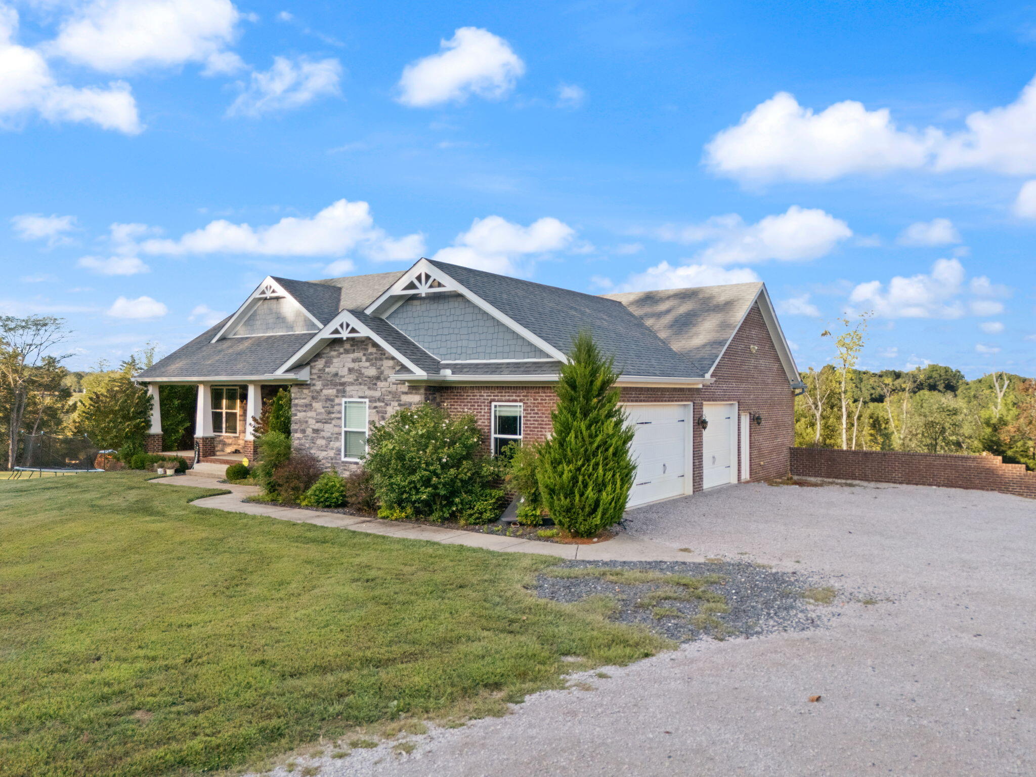 Waco, Kentucky 40385, United States, 3 Bedrooms Bedrooms, ,3 BathroomsBathrooms,Residential,Active,226276