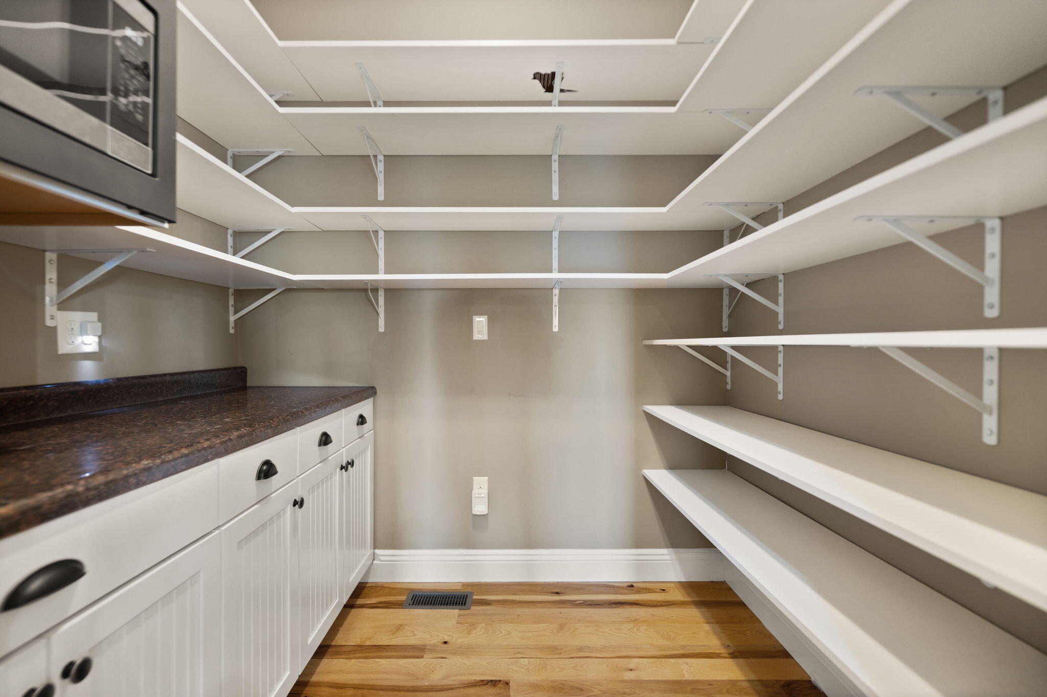 Waco, Kentucky 40385, United States, 3 Bedrooms Bedrooms, ,3 BathroomsBathrooms,Residential,Active,226276