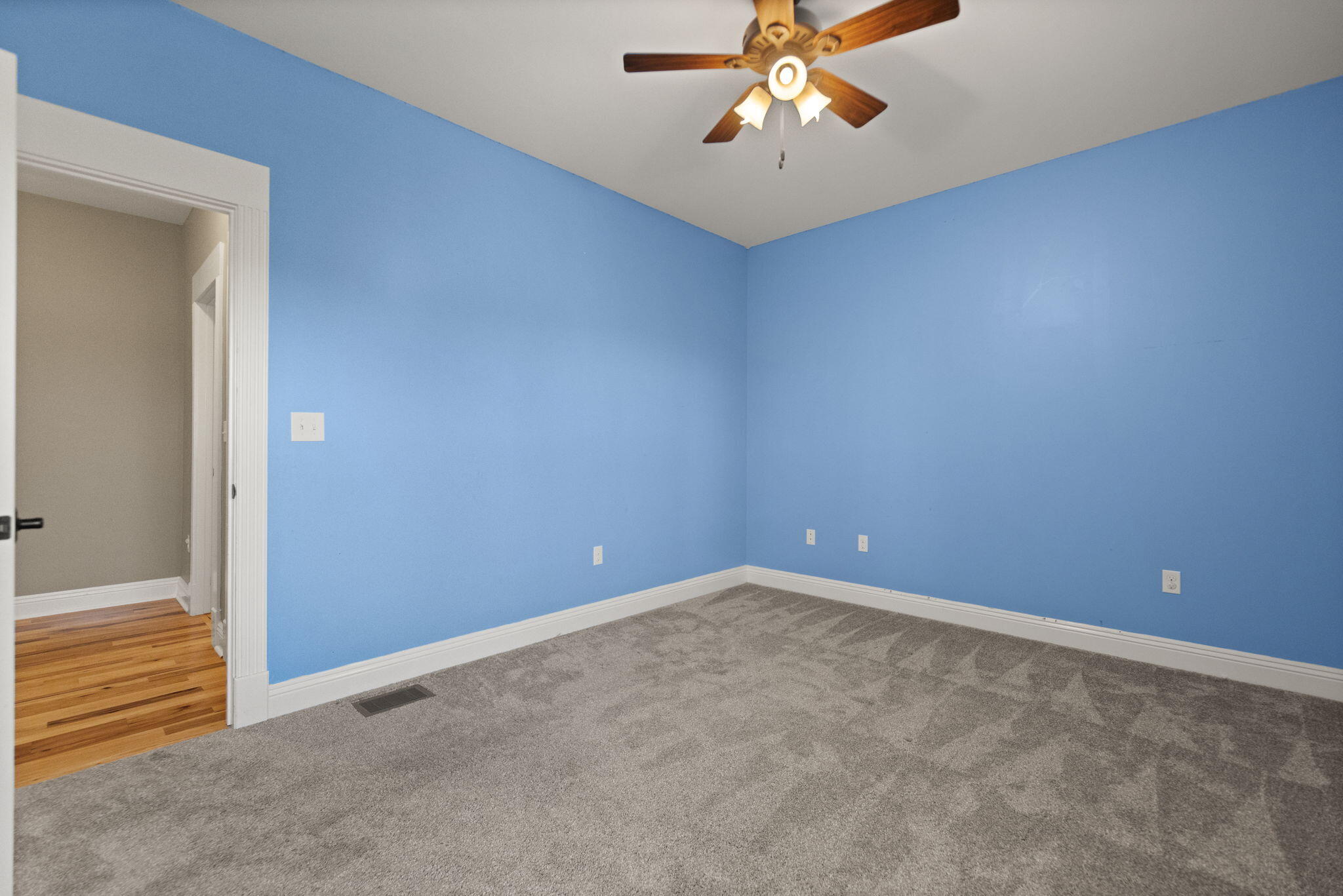 Waco, Kentucky 40385, United States, 3 Bedrooms Bedrooms, ,3 BathroomsBathrooms,Residential,Active,226276