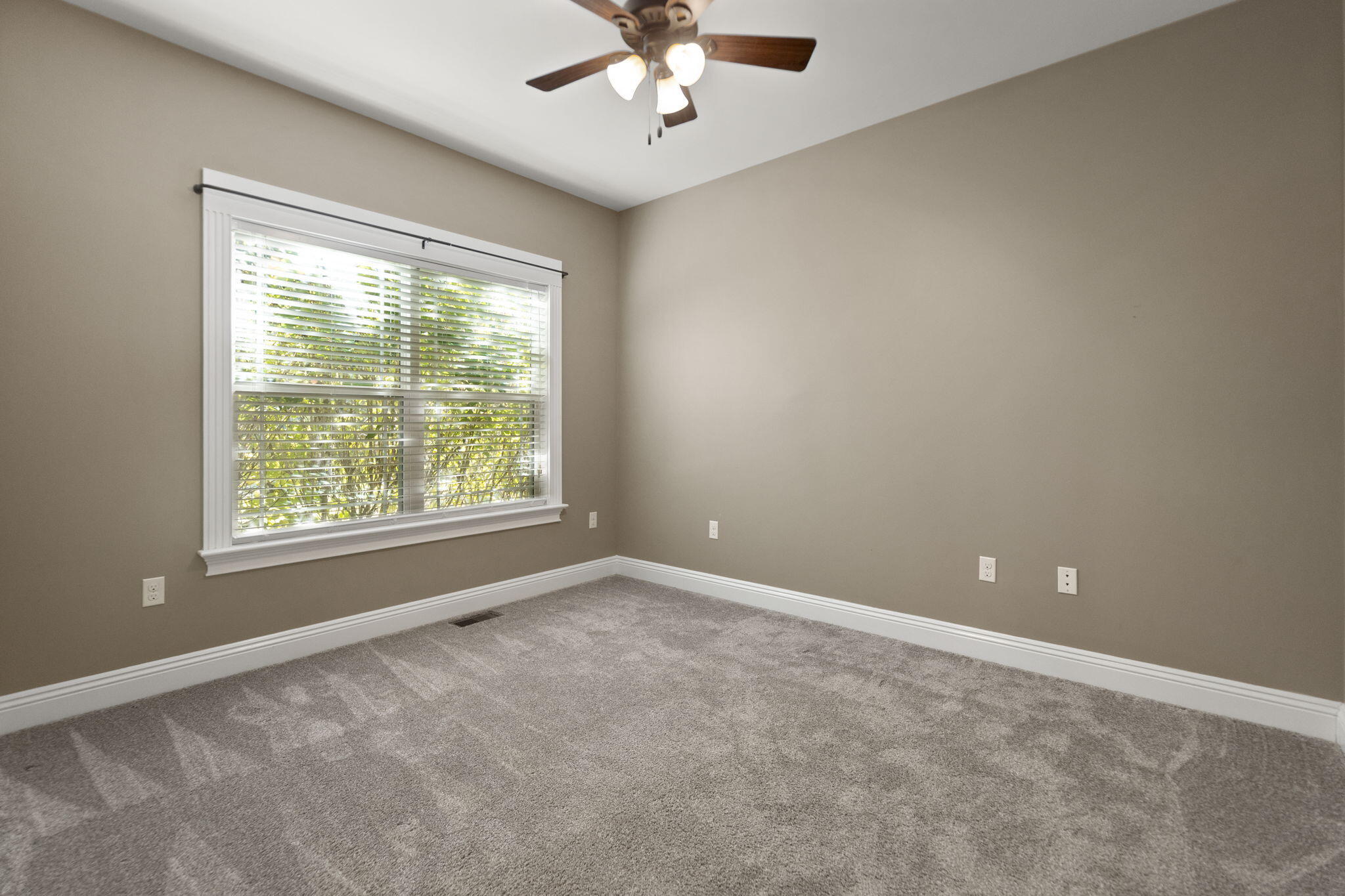 Waco, Kentucky 40385, United States, 3 Bedrooms Bedrooms, ,3 BathroomsBathrooms,Residential,Active,226276