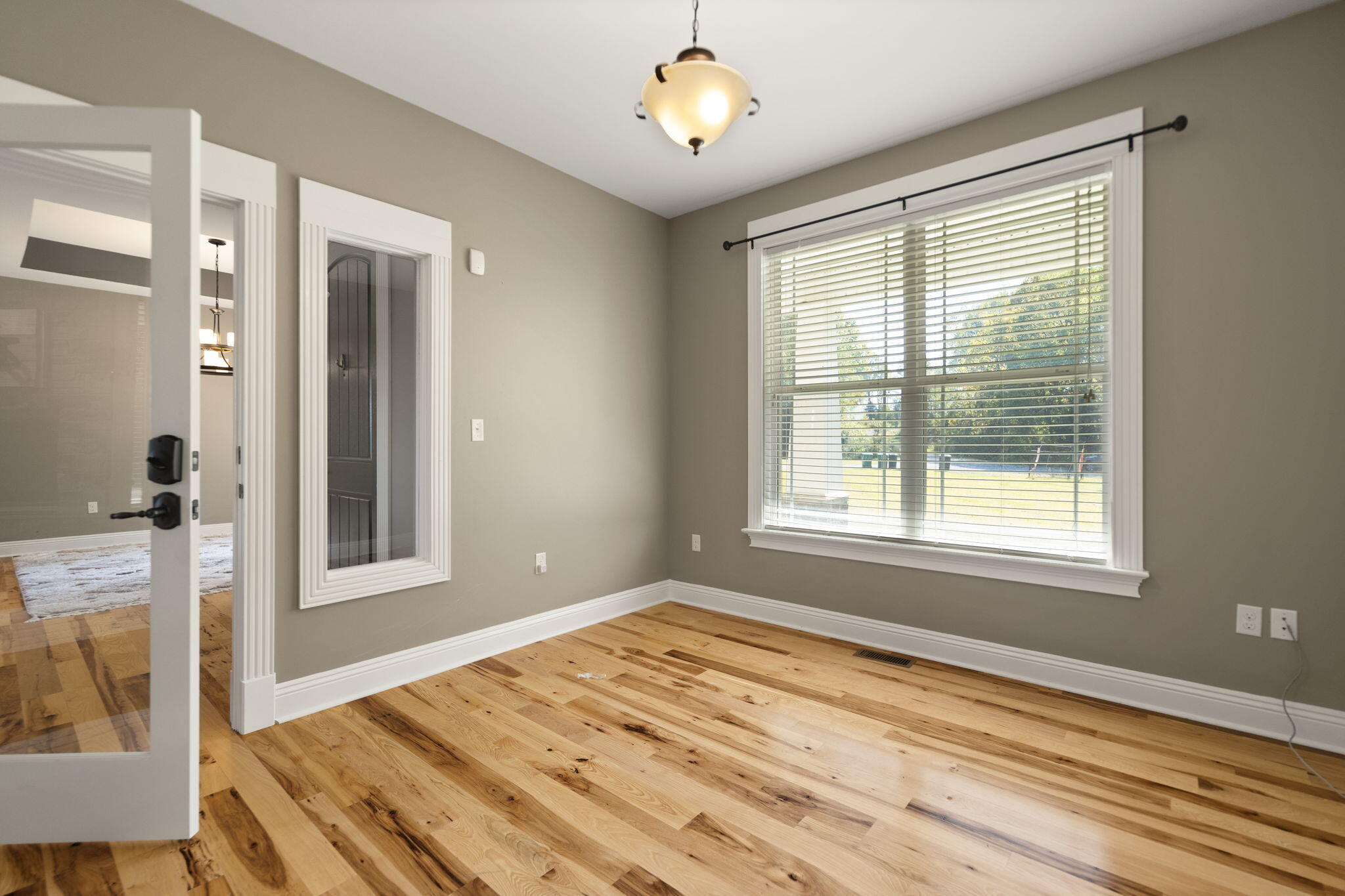 Waco, Kentucky 40385, United States, 3 Bedrooms Bedrooms, ,3 BathroomsBathrooms,Residential,Active,226276