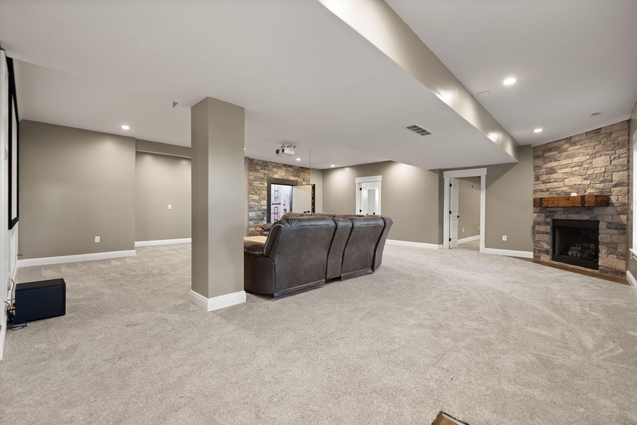 Waco, Kentucky 40385, United States, 3 Bedrooms Bedrooms, ,3 BathroomsBathrooms,Residential,Active,226276