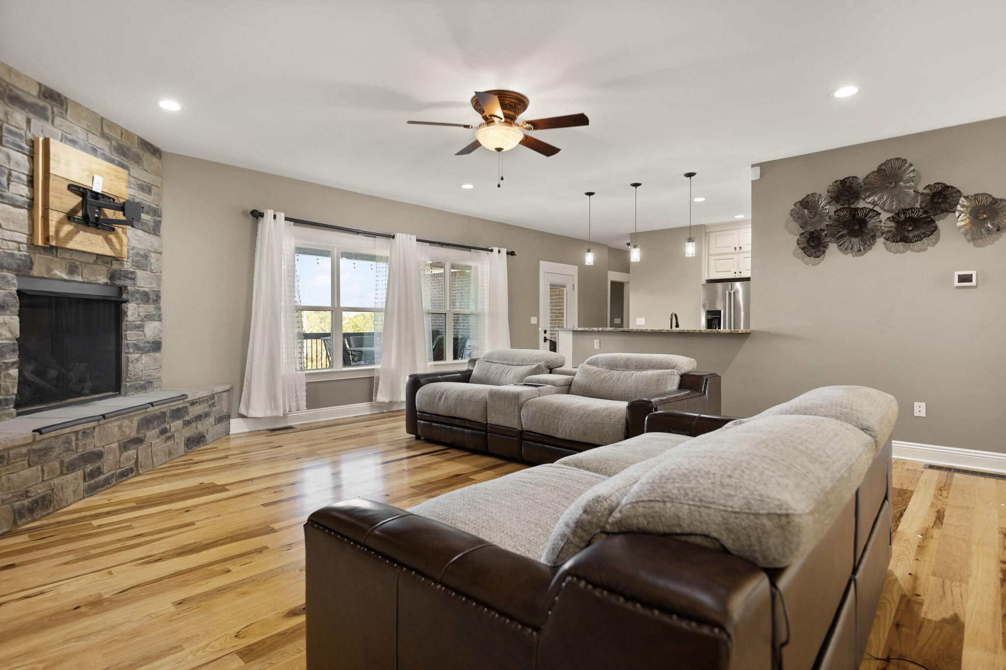 Waco, Kentucky 40385, United States, 3 Bedrooms Bedrooms, ,3 BathroomsBathrooms,Residential,Active,226276