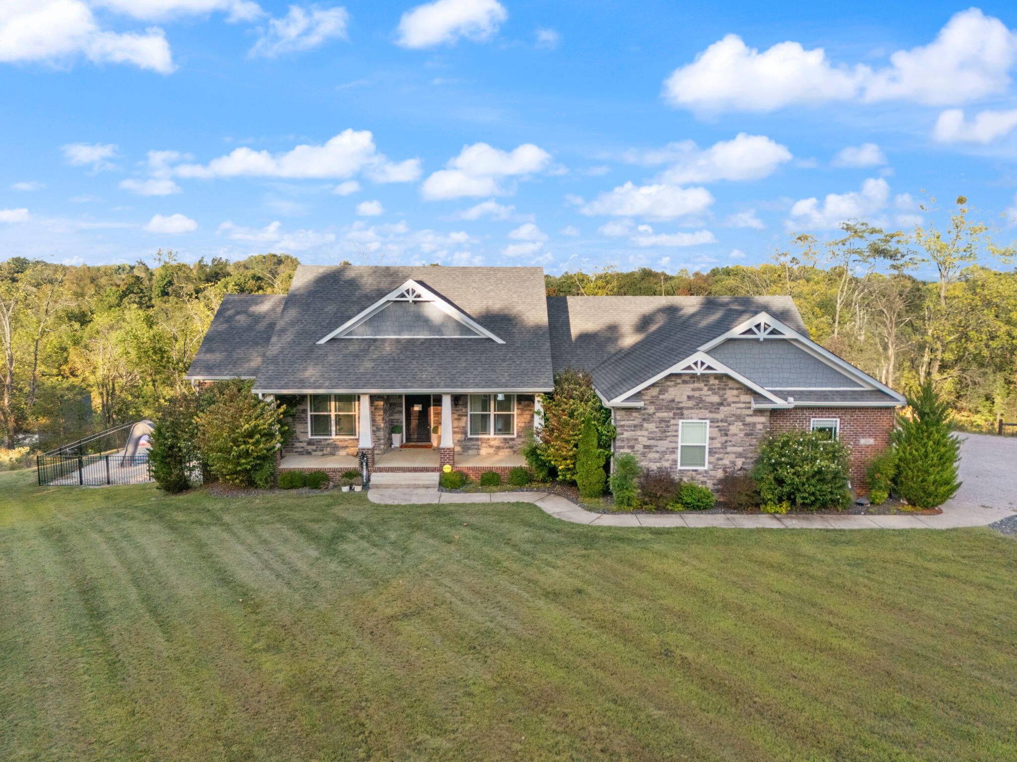 Waco, Kentucky 40385, United States, 3 Bedrooms Bedrooms, ,3 BathroomsBathrooms,Residential,Active,226276