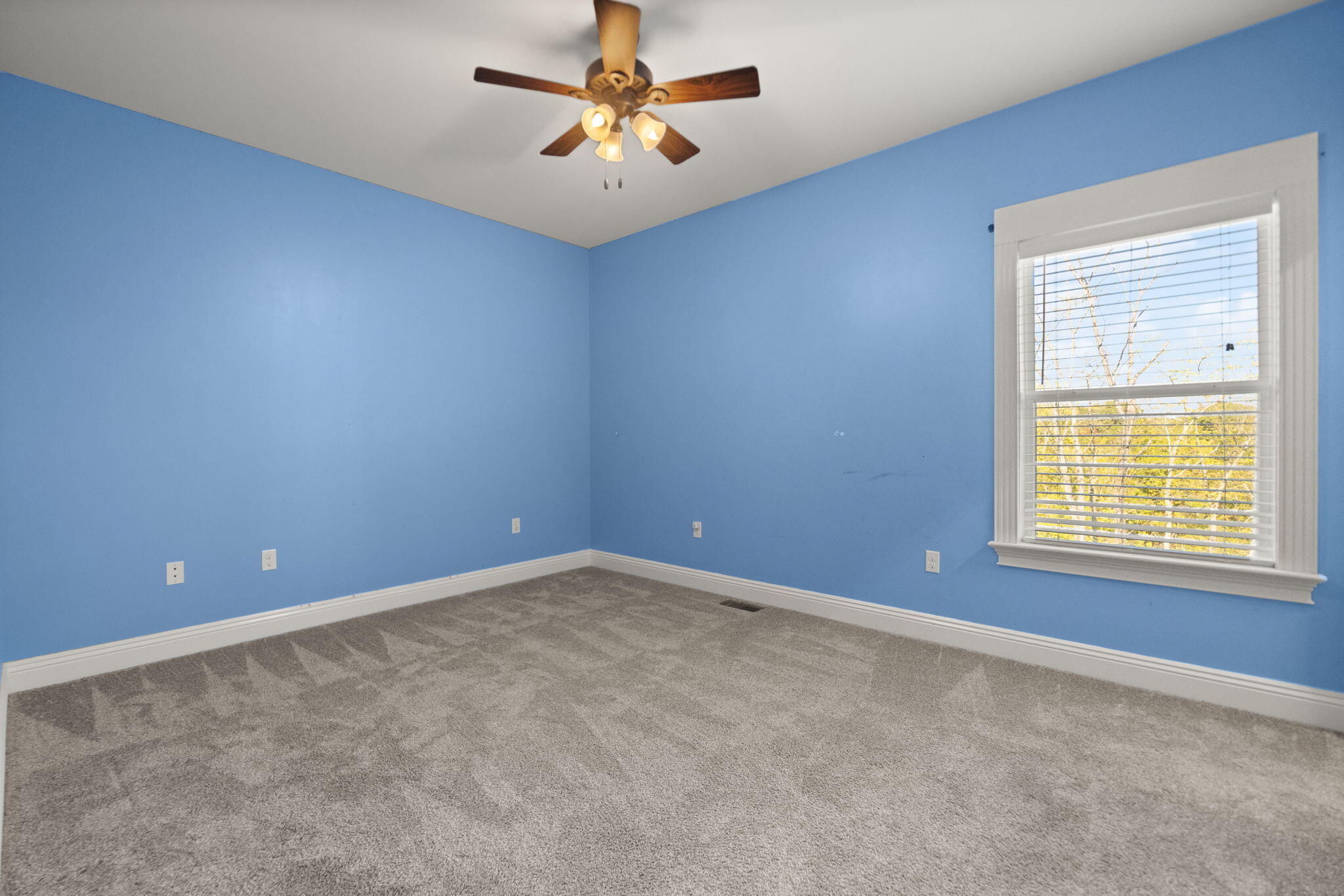 Waco, Kentucky 40385, United States, 3 Bedrooms Bedrooms, ,3 BathroomsBathrooms,Residential,Active,226276