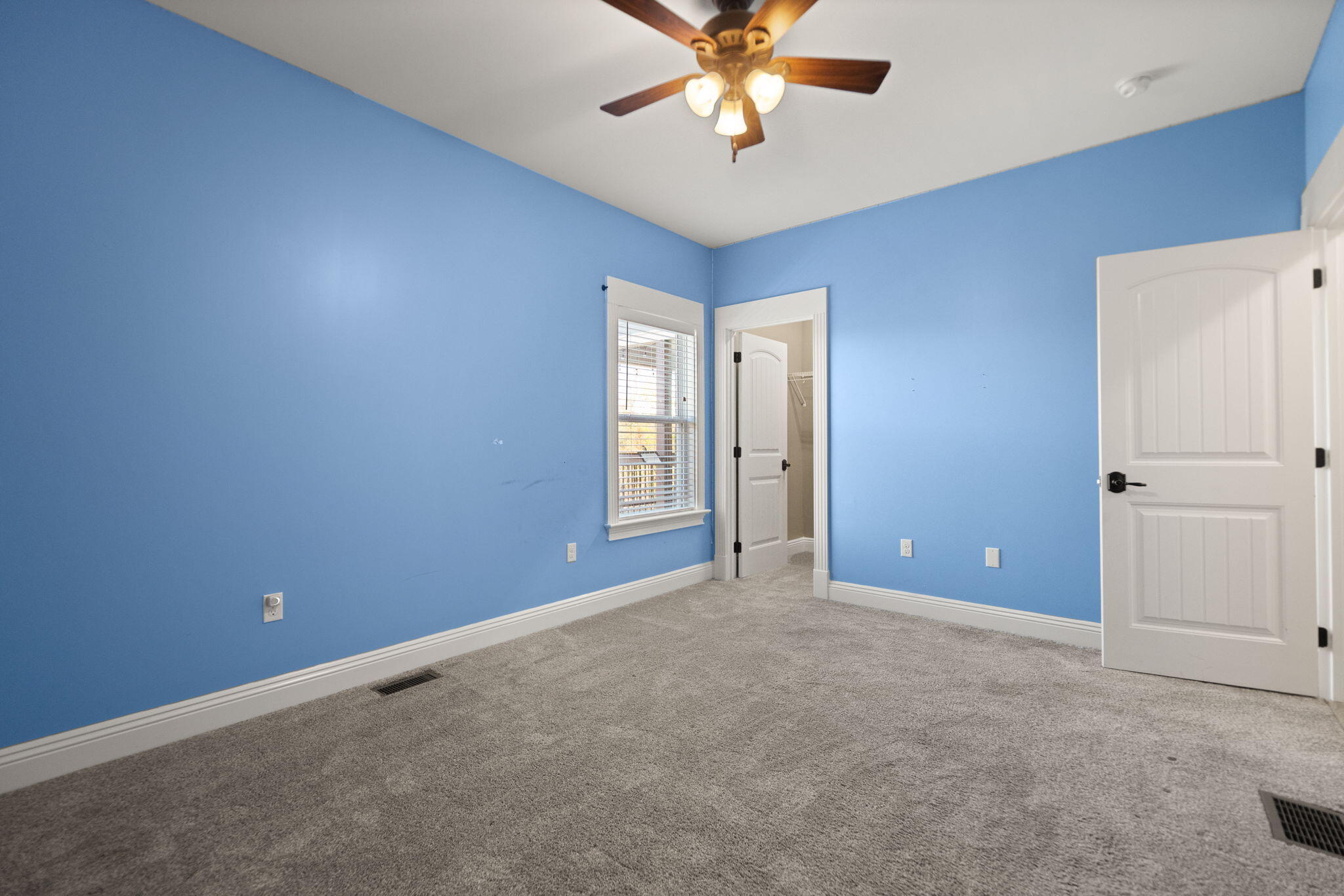 Waco, Kentucky 40385, United States, 3 Bedrooms Bedrooms, ,3 BathroomsBathrooms,Residential,Active,226276