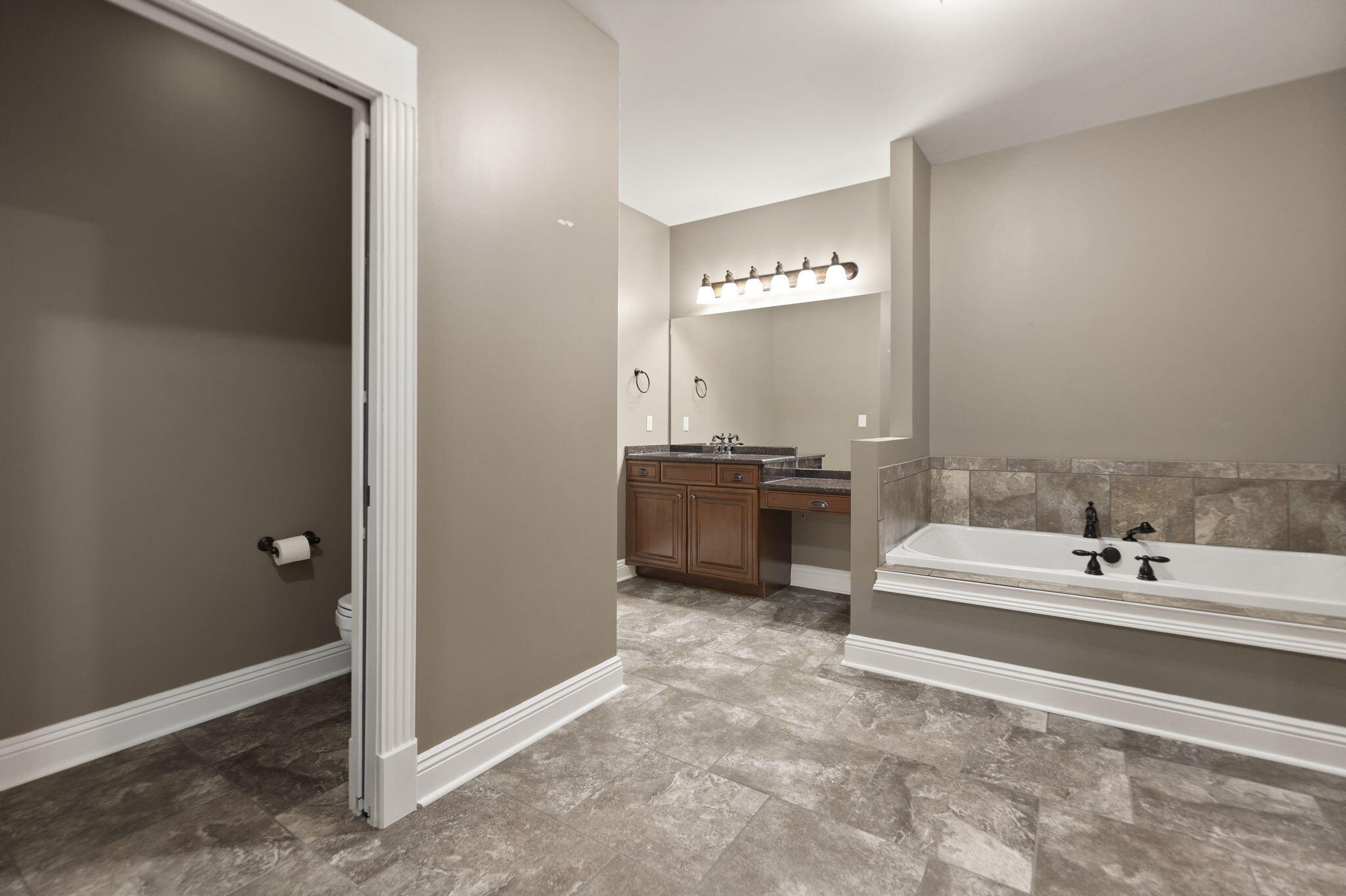 Waco, Kentucky 40385, United States, 3 Bedrooms Bedrooms, ,3 BathroomsBathrooms,Residential,Active,226276