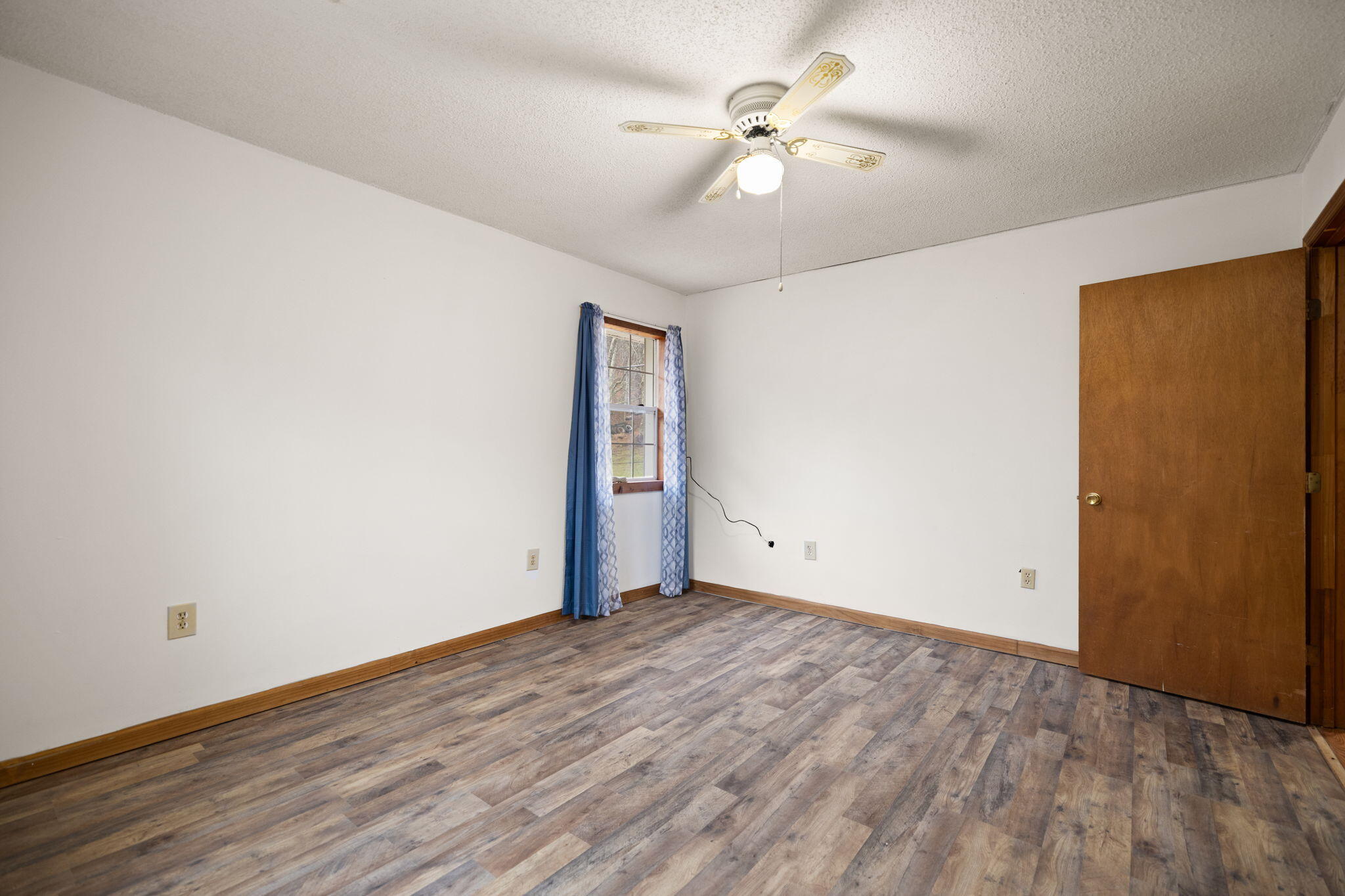 Booneville, Kentucky 41314, United States, 3 Bedrooms Bedrooms, ,1 BathroomBathrooms,Residential,Active,246429