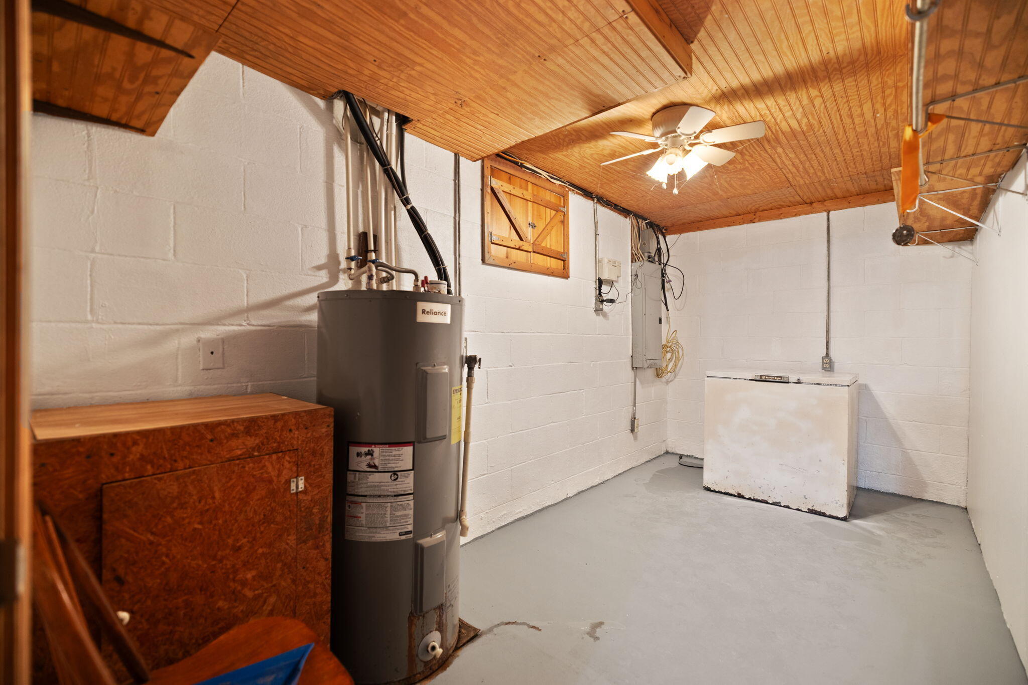 Booneville, Kentucky 41314, United States, 3 Bedrooms Bedrooms, ,1 BathroomBathrooms,Residential,Active,246429