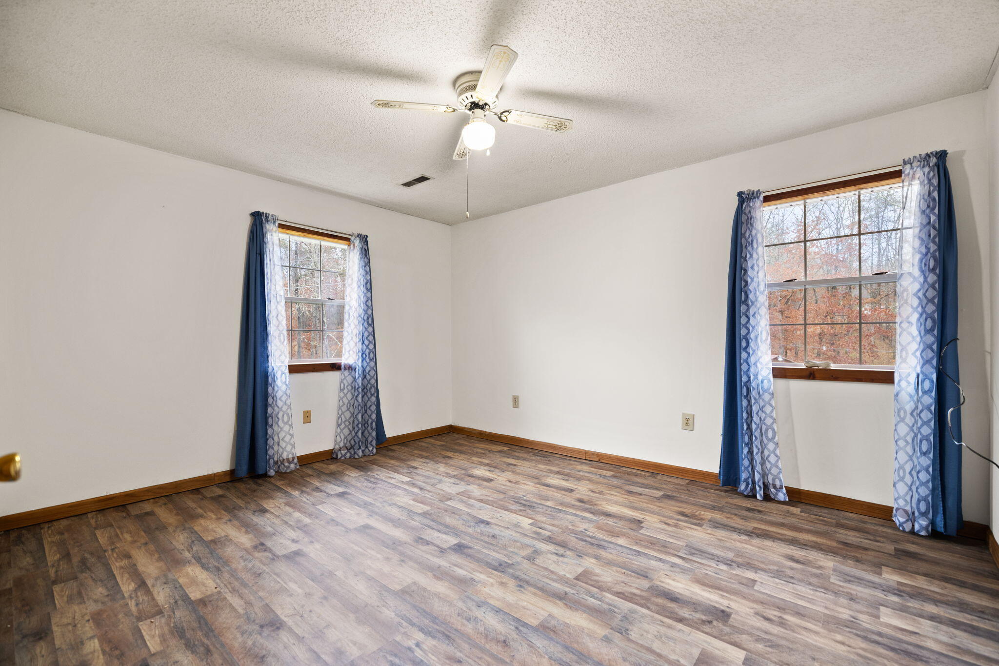 Booneville, Kentucky 41314, United States, 3 Bedrooms Bedrooms, ,1 BathroomBathrooms,Residential,Active,246429