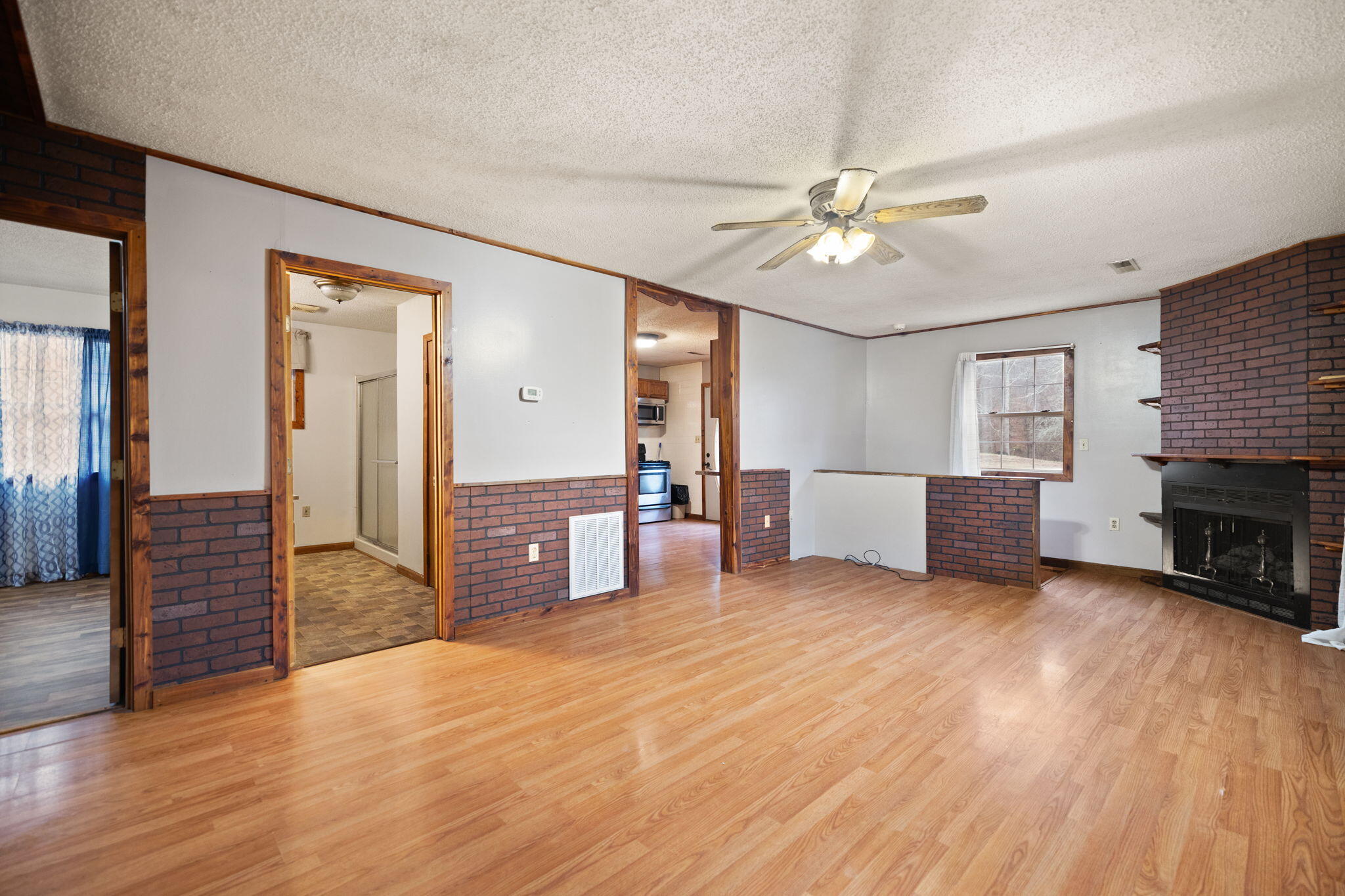 Booneville, Kentucky 41314, United States, 3 Bedrooms Bedrooms, ,1 BathroomBathrooms,Residential,Active,246429