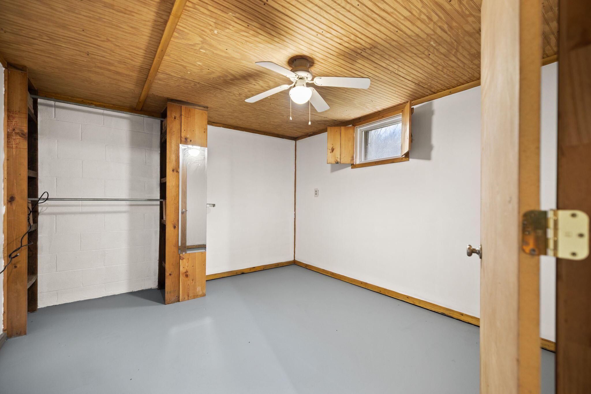 Booneville, Kentucky 41314, United States, 3 Bedrooms Bedrooms, ,1 BathroomBathrooms,Residential,Active,246429