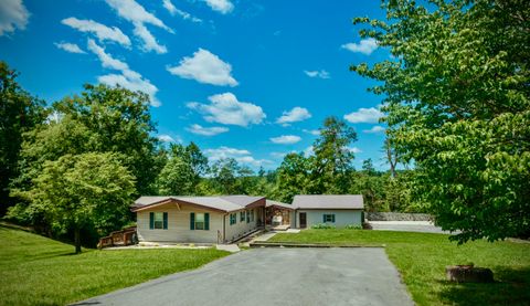 Photo of 308 Dale Hollow Manor Road, Albany, KY 42602 (MLS # 25506654)