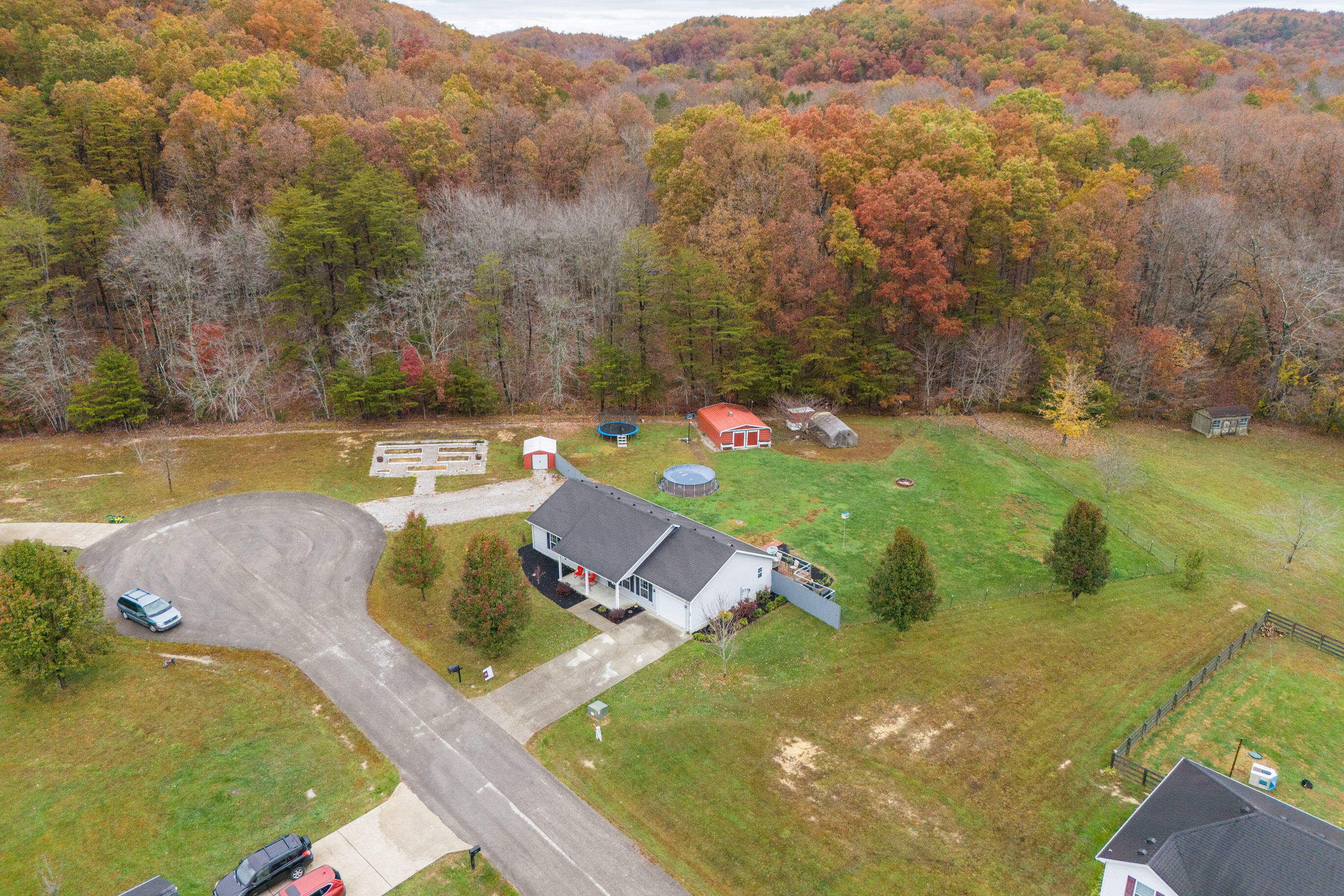 Berea, Kentucky 40403, United States, 4 Bedrooms Bedrooms, ,2 BathroomsBathrooms,Residential,Pending,35236