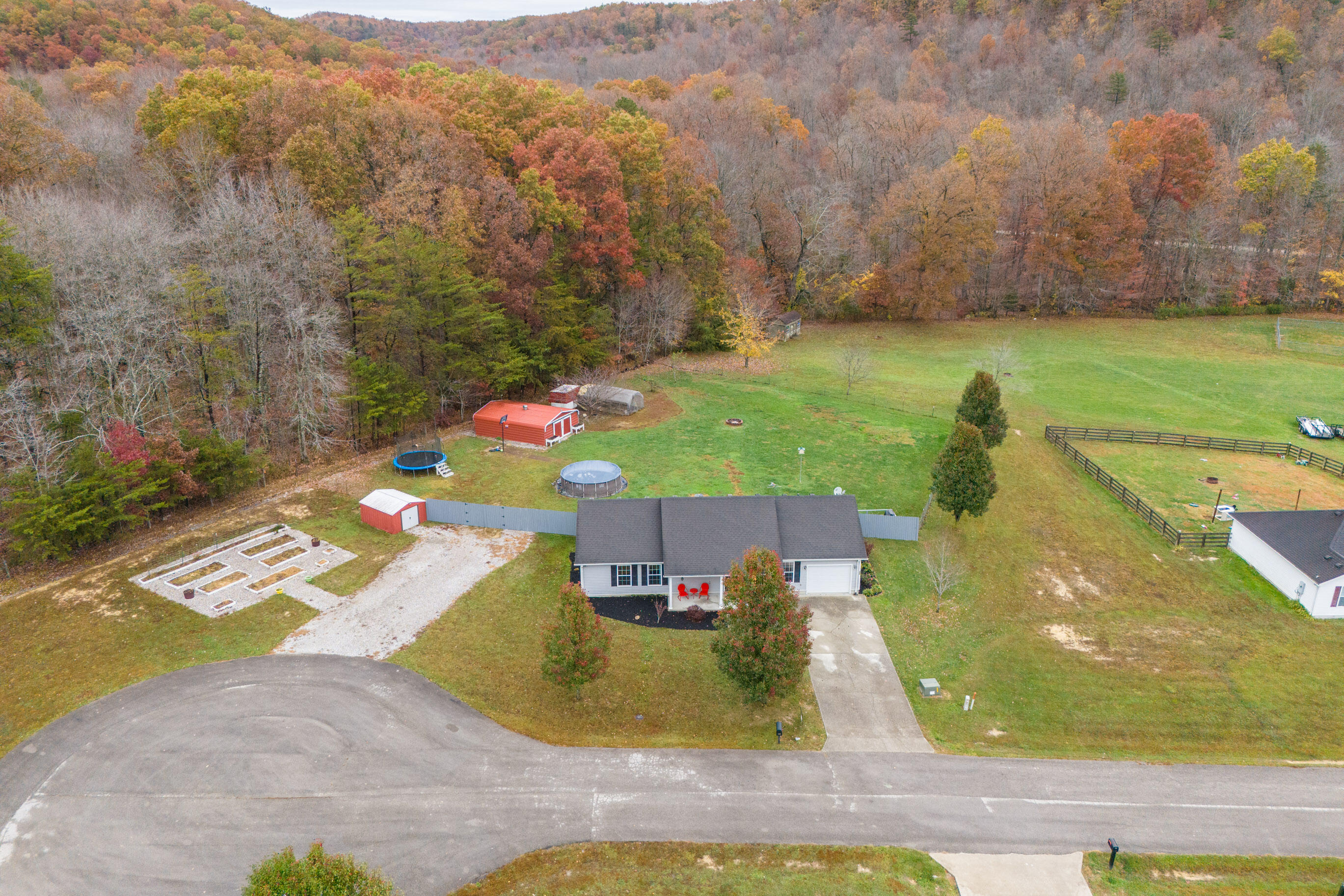 Berea, Kentucky 40403, United States, 4 Bedrooms Bedrooms, ,2 BathroomsBathrooms,Residential,Pending,35236