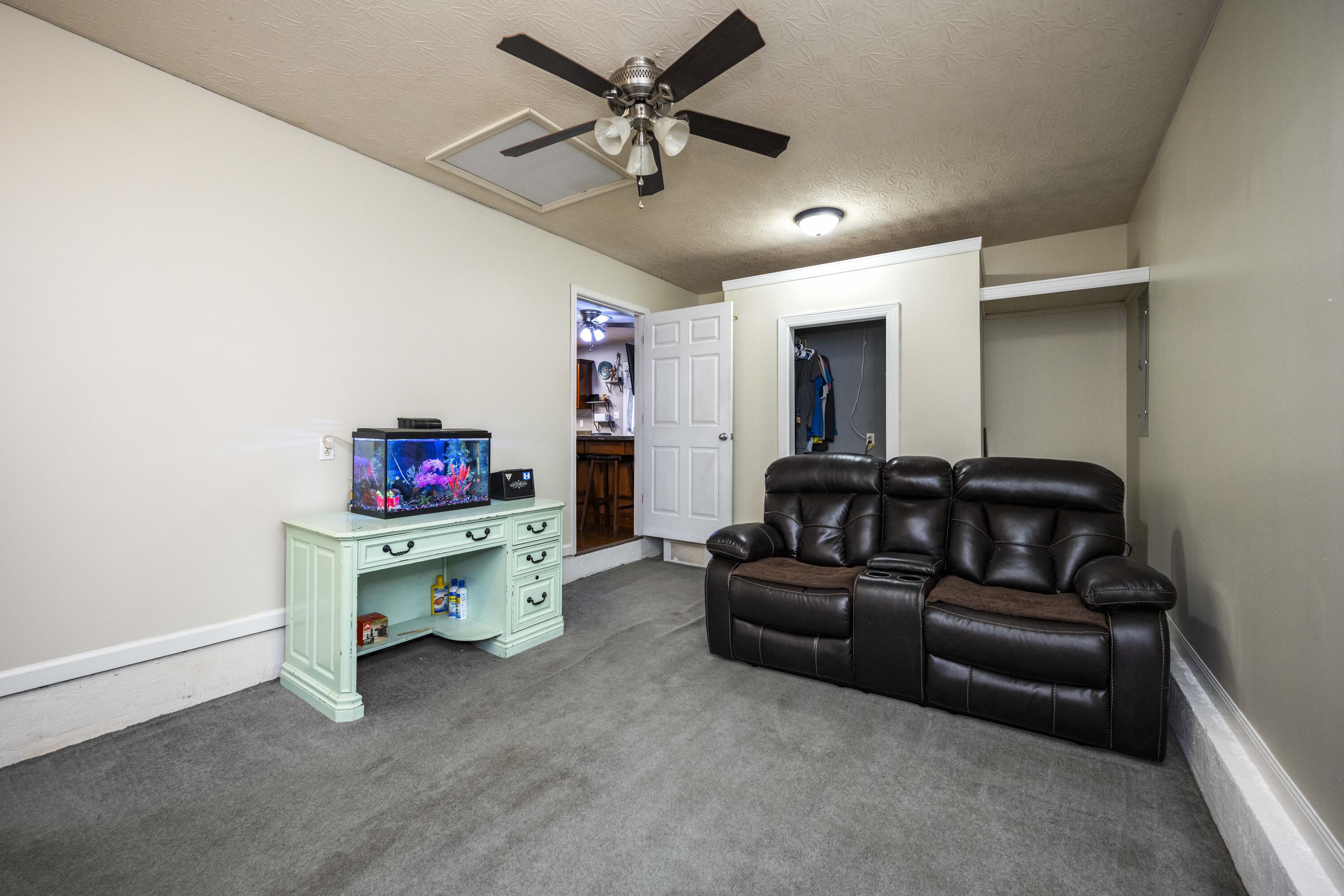 Berea, Kentucky 40403, United States, 4 Bedrooms Bedrooms, ,2 BathroomsBathrooms,Residential,Pending,35236