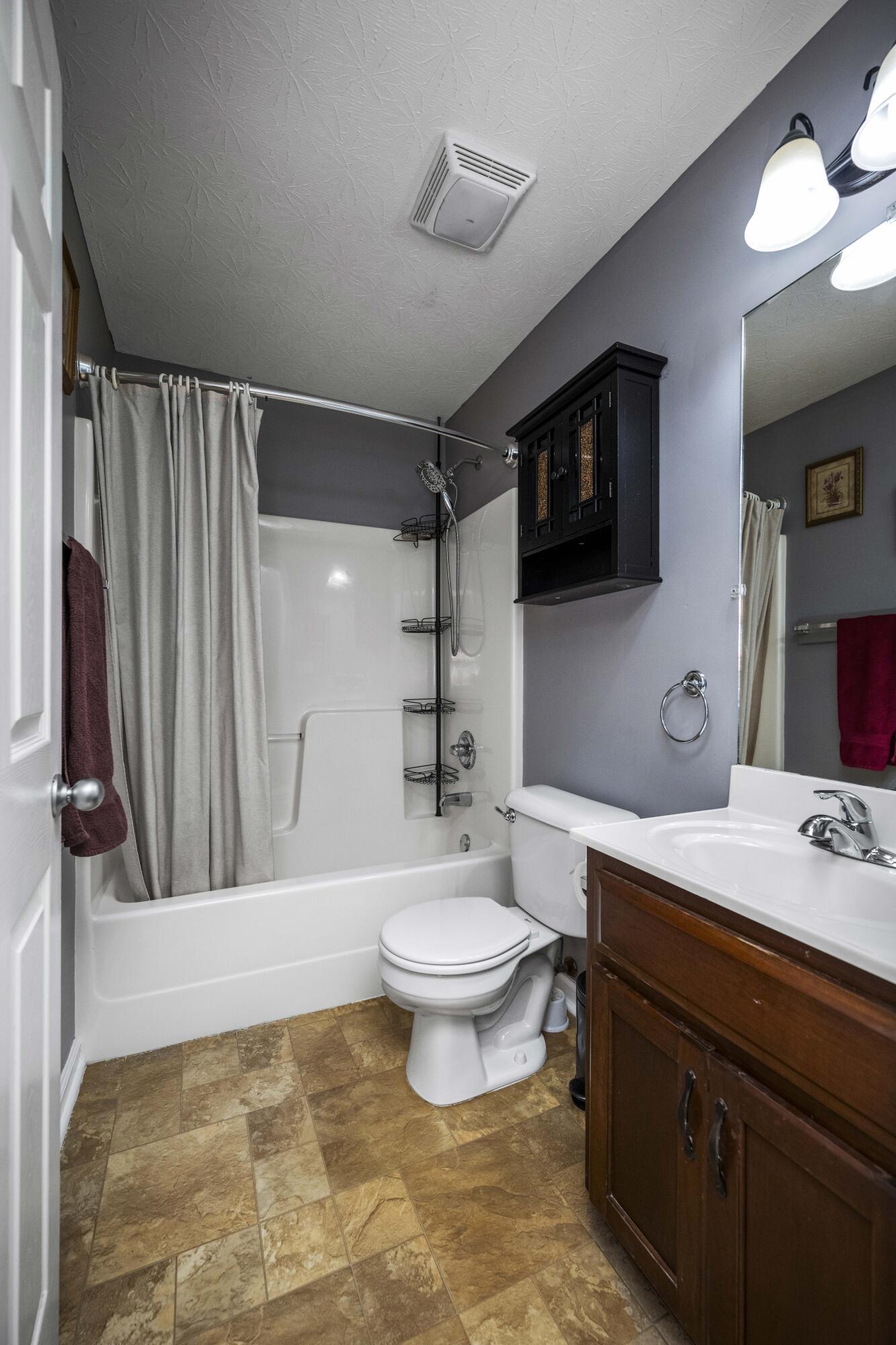 Berea, Kentucky 40403, United States, 4 Bedrooms Bedrooms, ,2 BathroomsBathrooms,Residential,Pending,35236