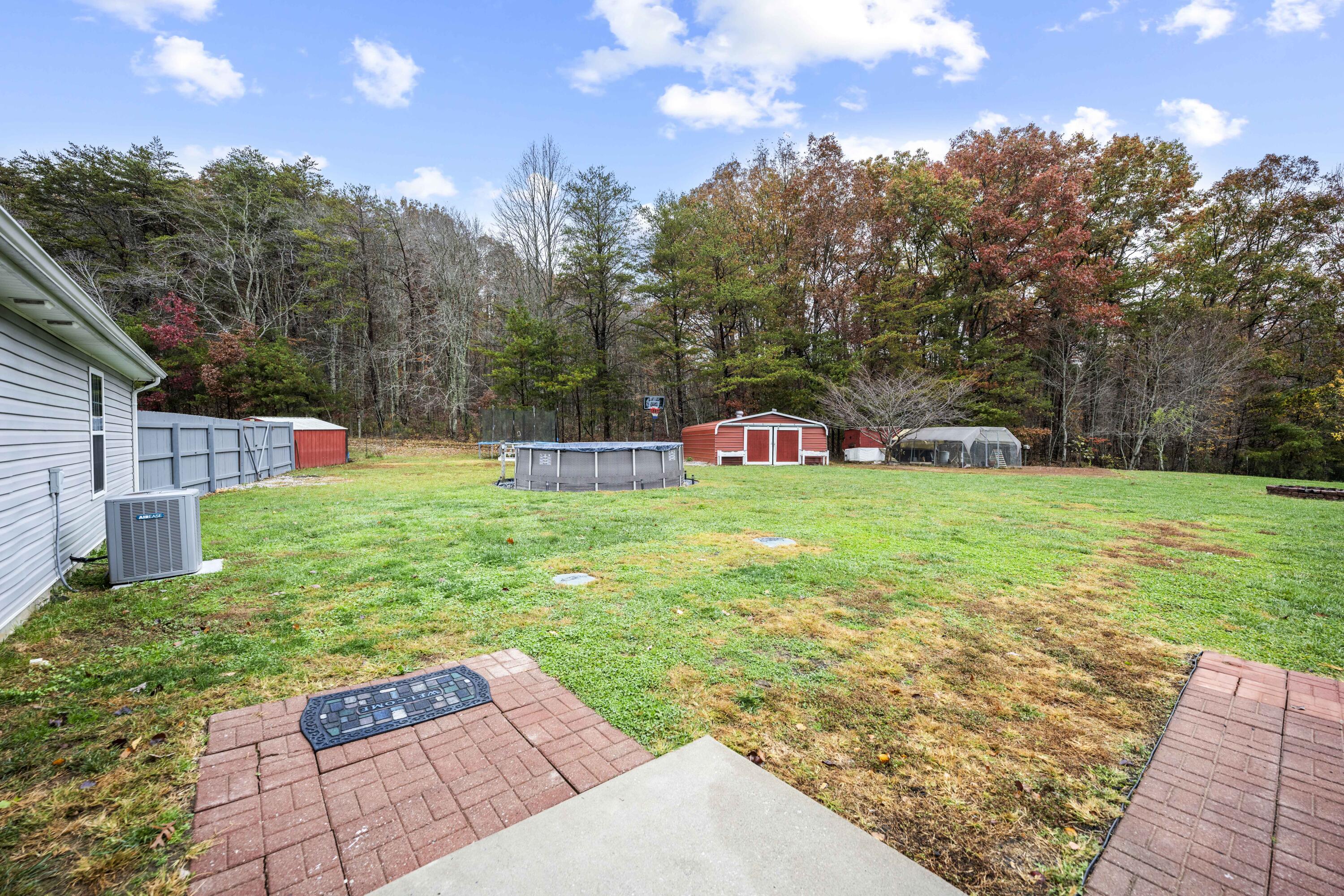 Berea, Kentucky 40403, United States, 4 Bedrooms Bedrooms, ,2 BathroomsBathrooms,Residential,Pending,35236