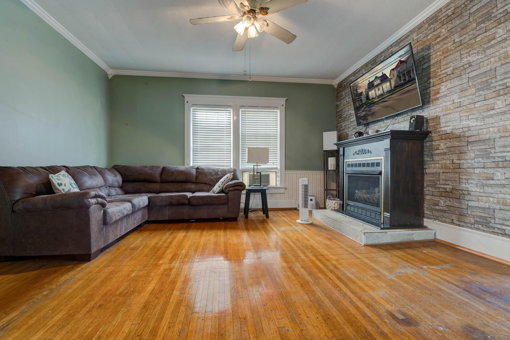 116 E High Street