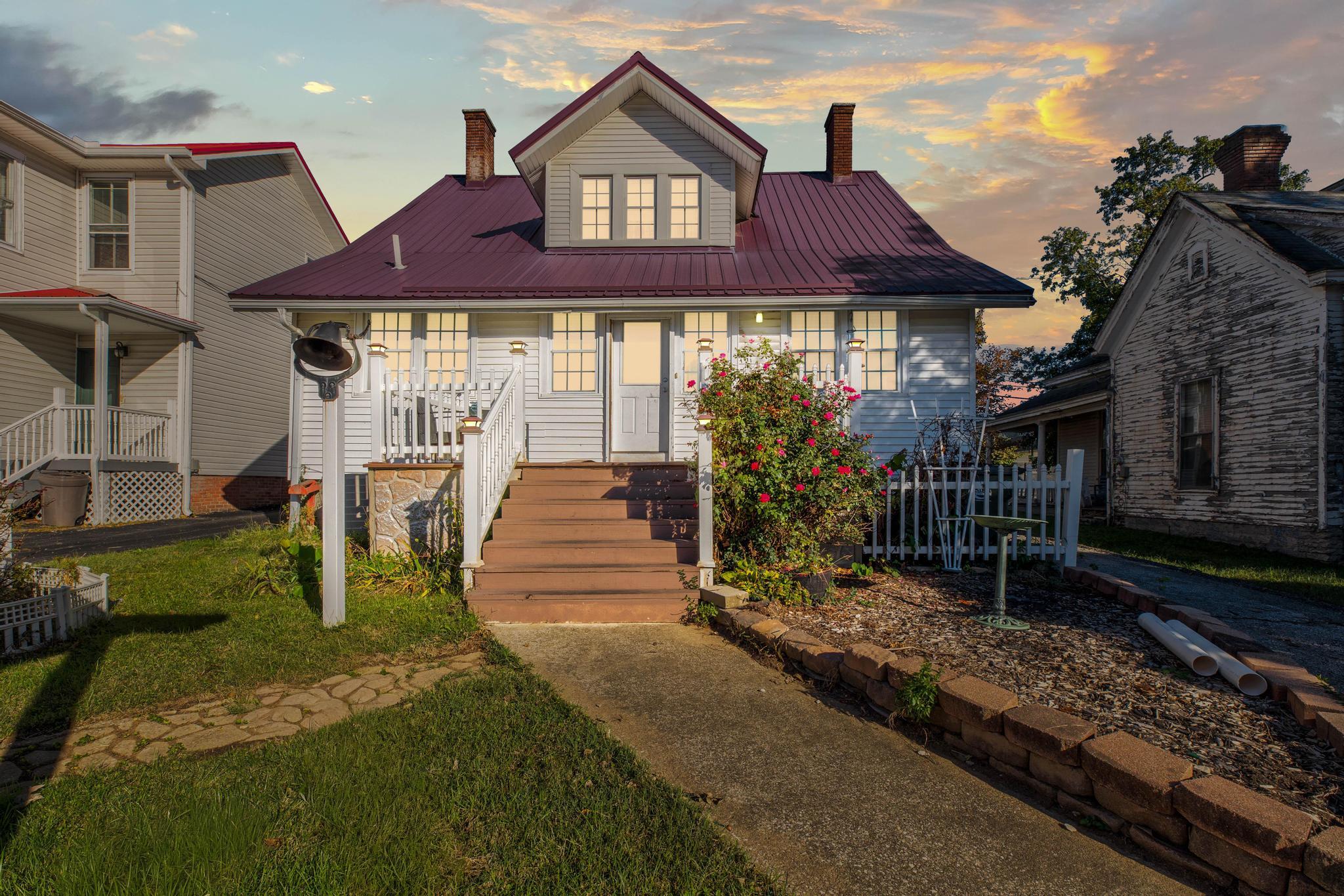116 E High Street