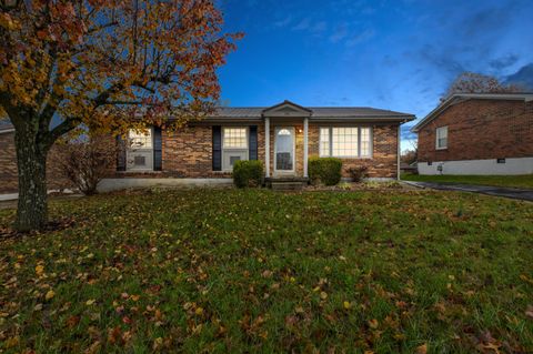 Photo of 720 Estes Drive, Winchester, KY 40391 (MLS # 25506836)