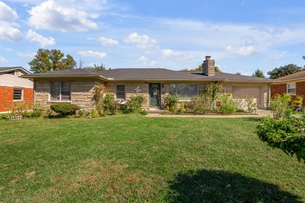 1944 ALEXANDRIA DR, LEXINGTON, KY 40504 - Image 35e2ea523bccf07bea48ddbafee24bb3/1269236772