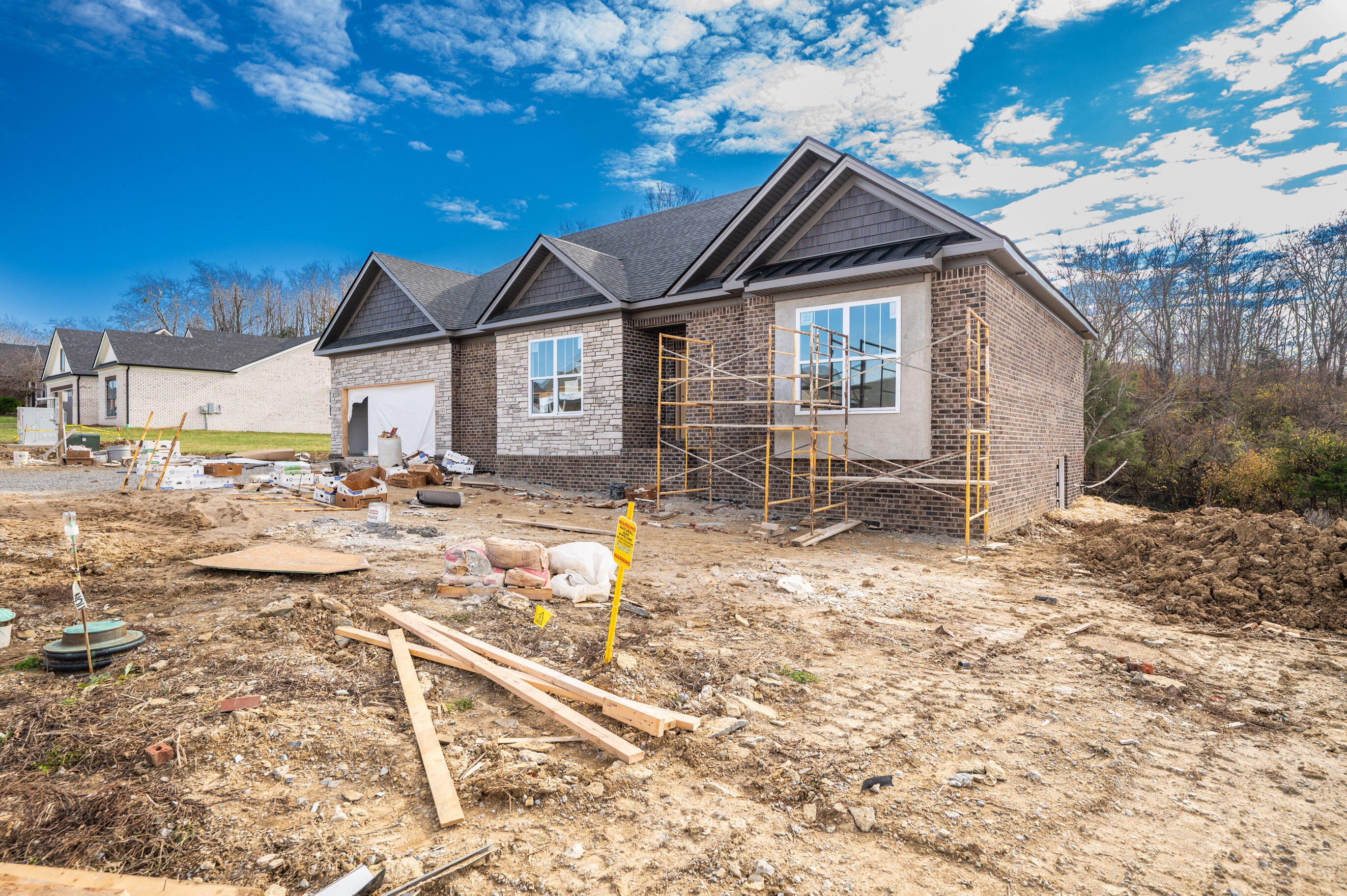 Richmond, Kentucky 40475, United States, 4 Bedrooms Bedrooms, ,4 BathroomsBathrooms,Residential,Active,174465