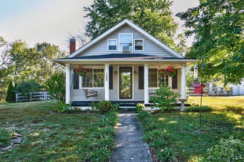 Photo of 152 Ridge Avenue, Berea, KY 40403 (MLS # 25503666)