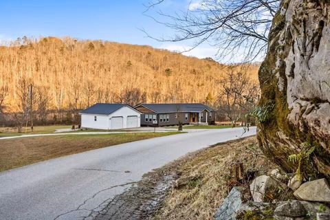 Property photo of 1325 Star Gap Road, Stanton, KY 40380