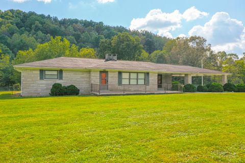 Photo of 7703 State Hwy 472, Manchester, KY 40962 (MLS # 25503206)