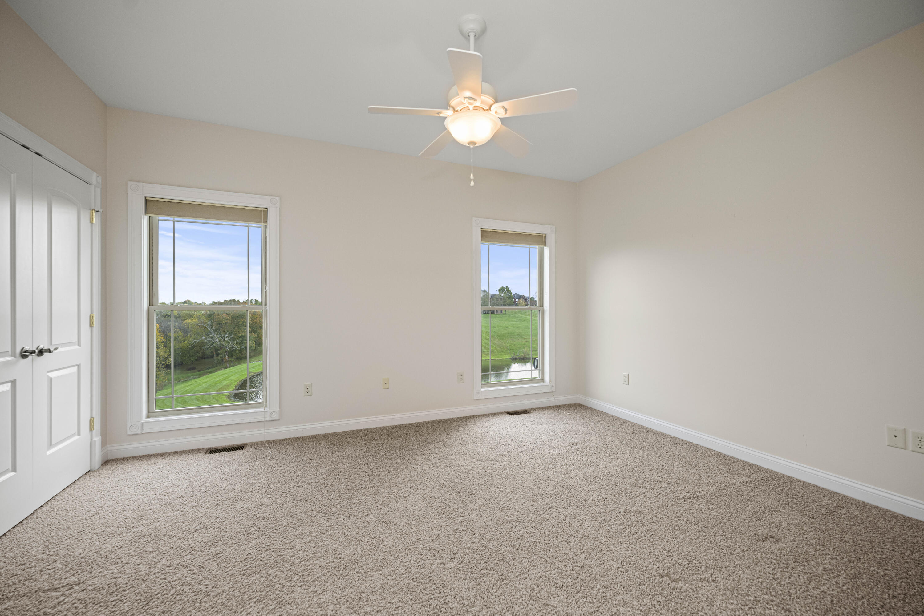 Richmond, Kentucky 40475, United States, 5 Bedrooms Bedrooms, ,3 BathroomsBathrooms,Residential,Pending,38701