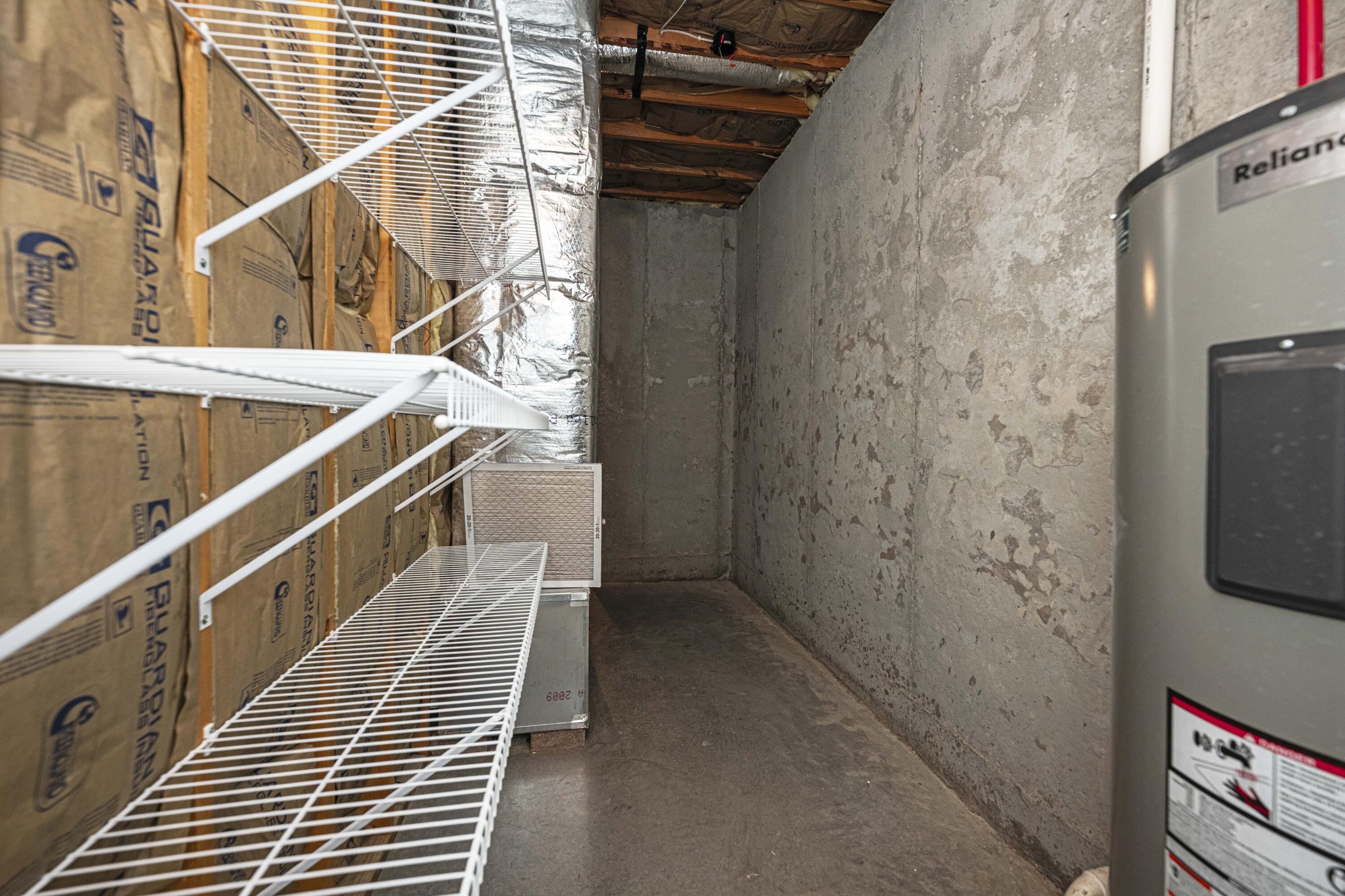 Richmond, Kentucky 40475, United States, 5 Bedrooms Bedrooms, ,3 BathroomsBathrooms,Residential,Pending,38701