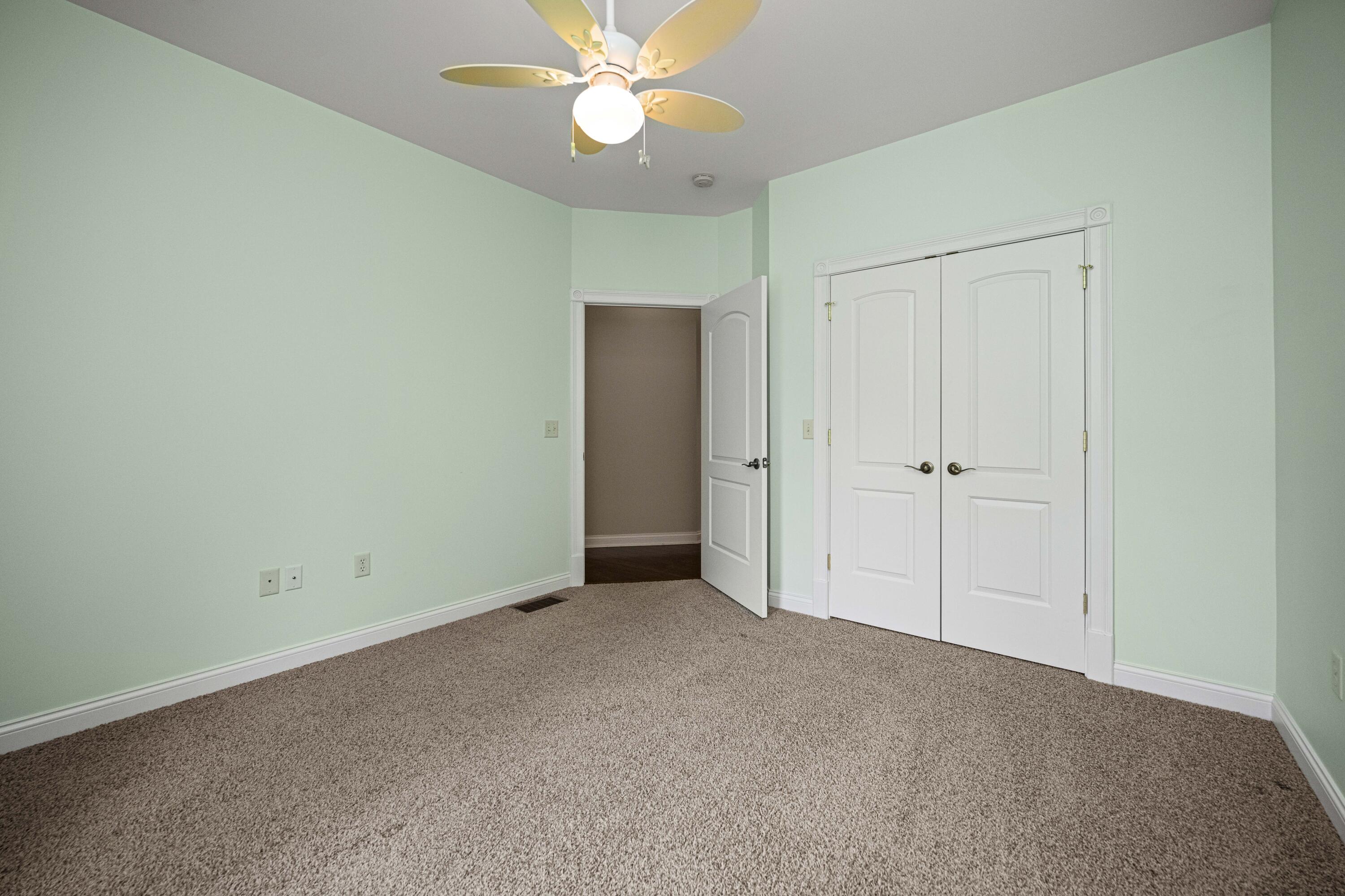 Richmond, Kentucky 40475, United States, 5 Bedrooms Bedrooms, ,3 BathroomsBathrooms,Residential,Pending,38701