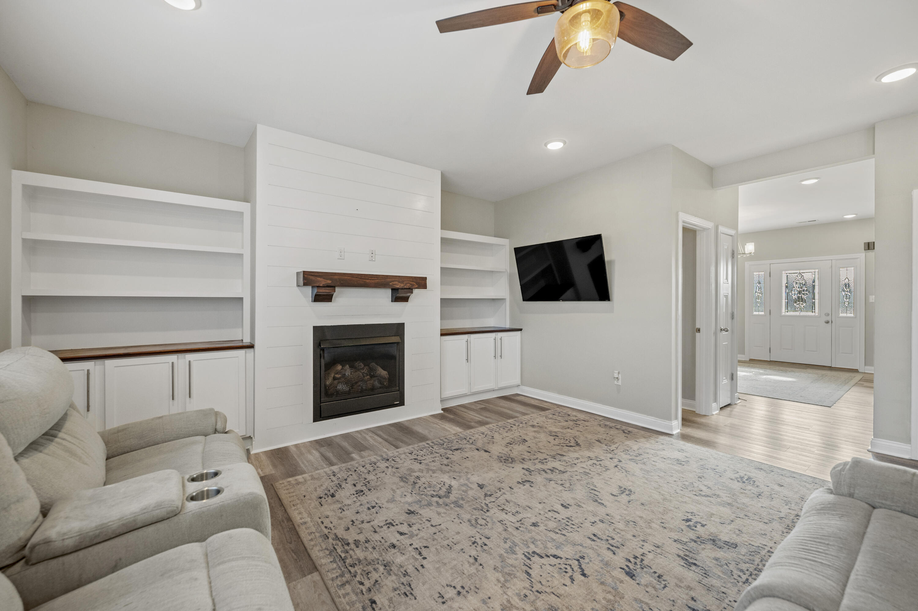 Richmond, Kentucky 40475, United States, 4 Bedrooms Bedrooms, ,3 BathroomsBathrooms,Residential,Active,254436