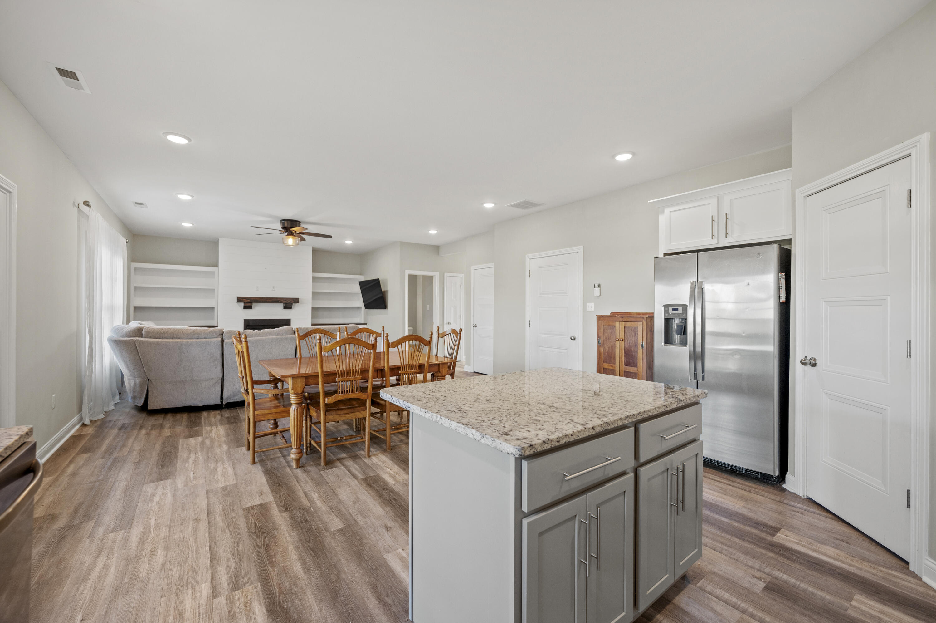 Richmond, Kentucky 40475, United States, 4 Bedrooms Bedrooms, ,3 BathroomsBathrooms,Residential,Active,254436