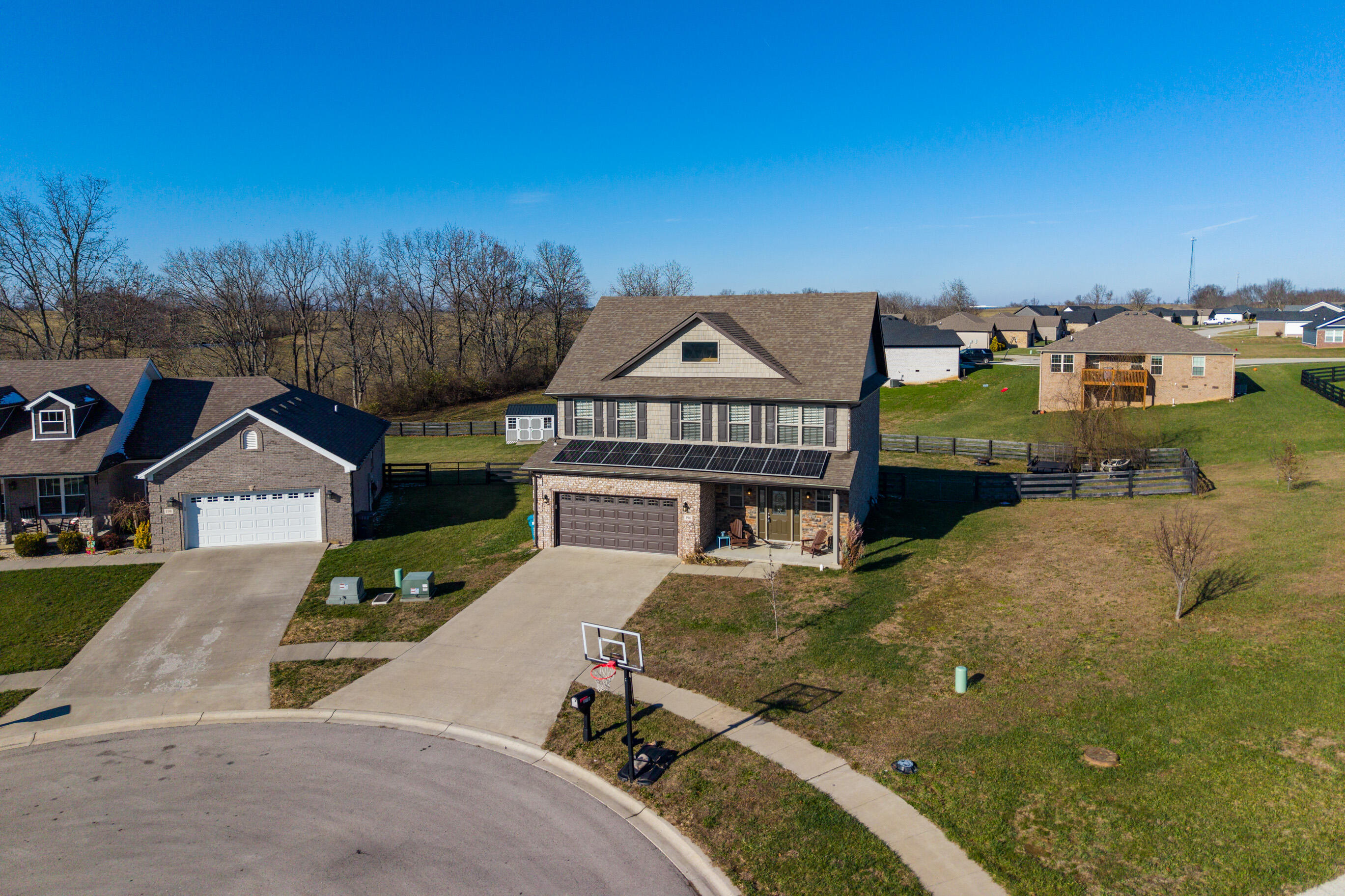 Richmond, Kentucky 40475, United States, 4 Bedrooms Bedrooms, ,3 BathroomsBathrooms,Residential,Active,254436