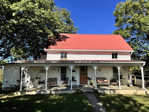 Photo of 137 Wells Lane, Willisburg, KY 40078 (MLS # 25503577)