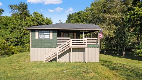Photo of 1537 Lock Road, Lawrenceburg, KY 40342 (MLS # 25501328)