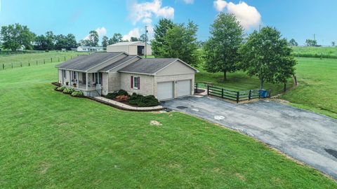 Photo of 3011 N Middletown Road, Paris, KY 40361 (MLS # 25502276)