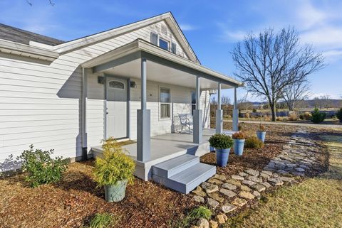 Property photo of 141 Farthing Lane, Waco, KY 40385