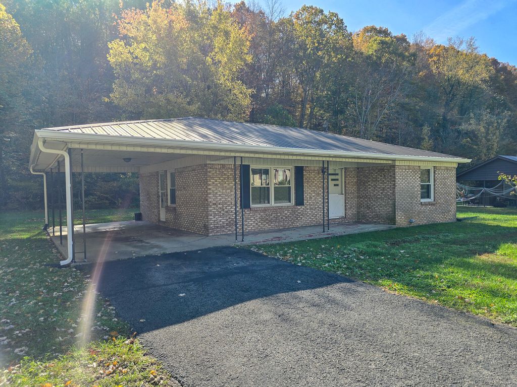 Photo of 56 Segal Wesley Avenue, Liberty, KY 42539 (MLS # 25505231)
