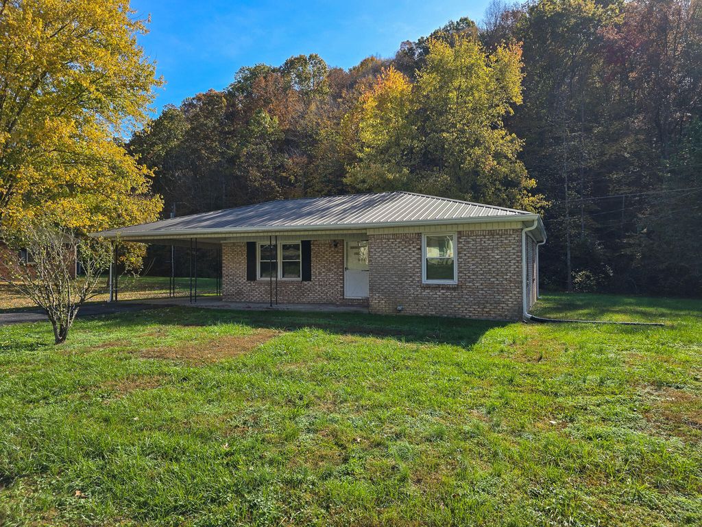 Photo of 56 Segal Wesley Avenue, Liberty, KY 42539 (MLS # 25505231)