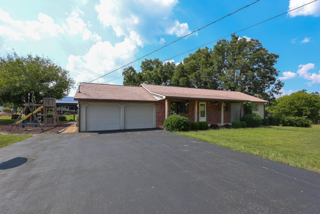 Photo of 91 Thorn Road, Gilbertsville, KY 42044 (MLS # 26025681)