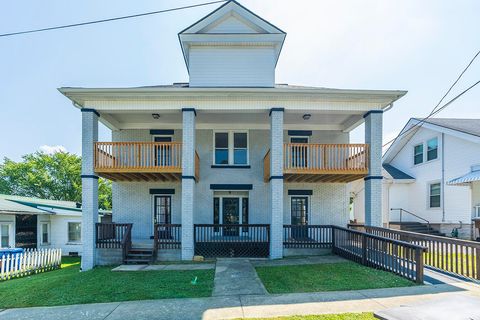 Property photo of 265 S Highland Street, Winchester, KY 40391